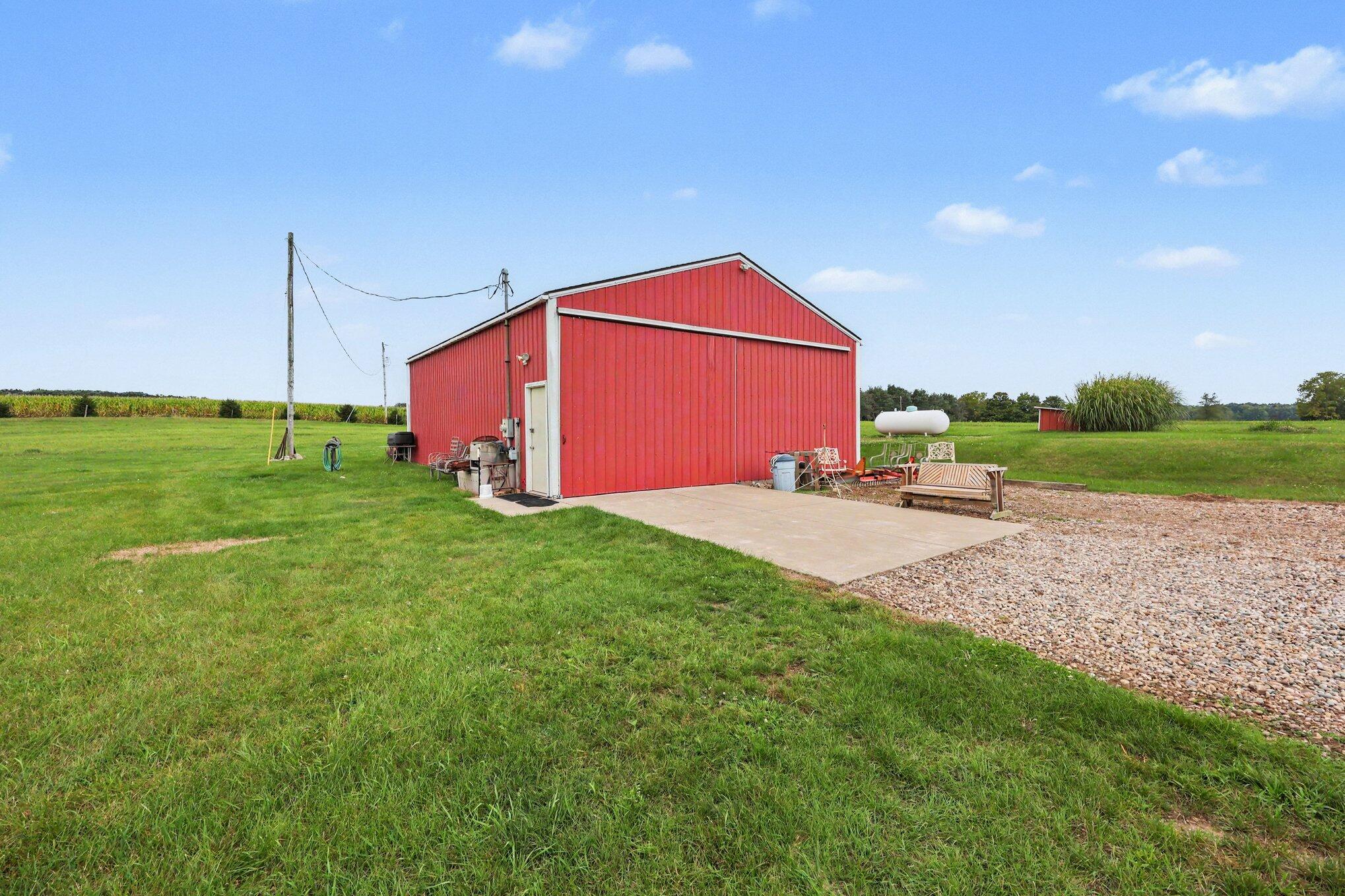 2541 Struthers Road Property Photo 18
