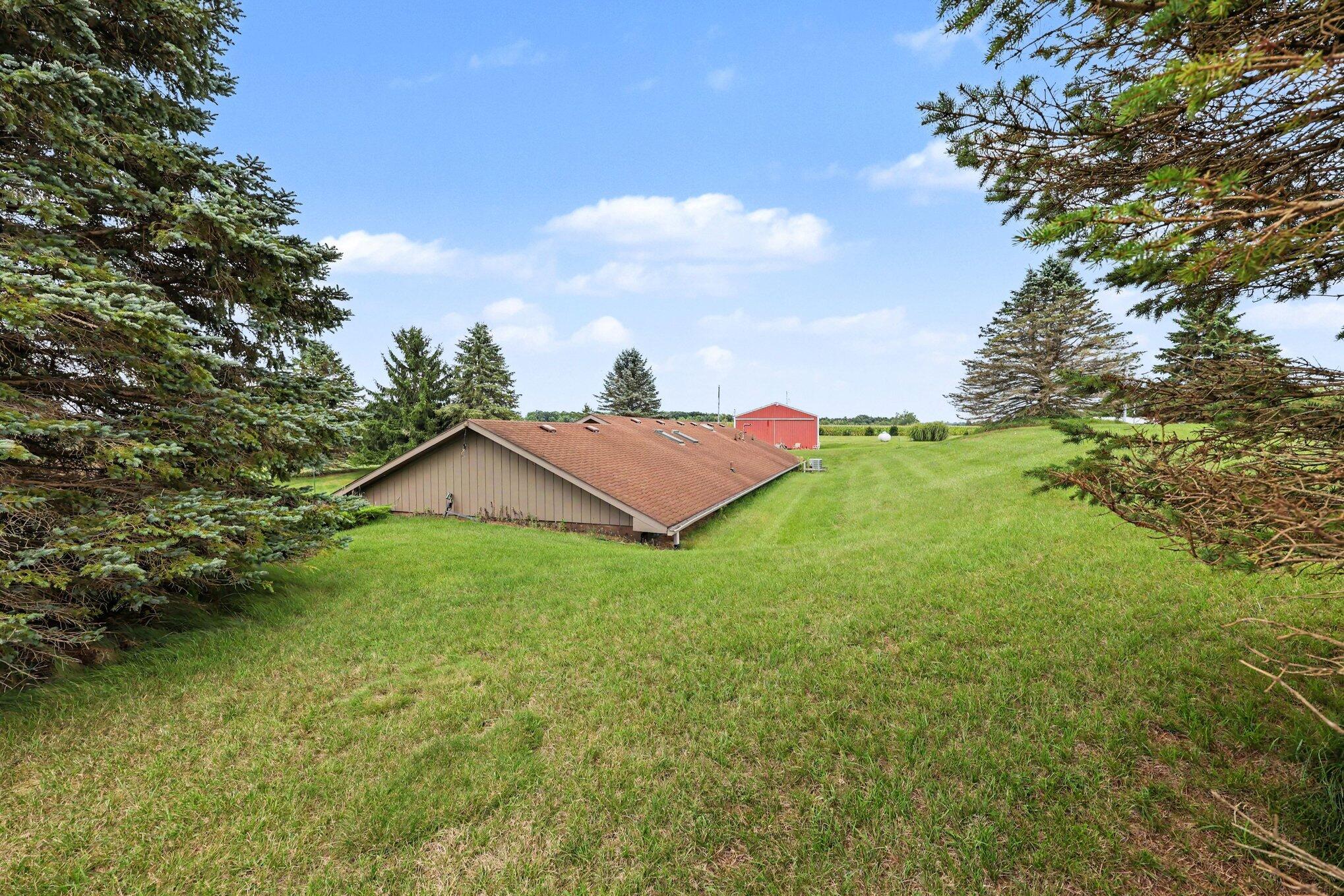 2541 Struthers Road Property Photo 19