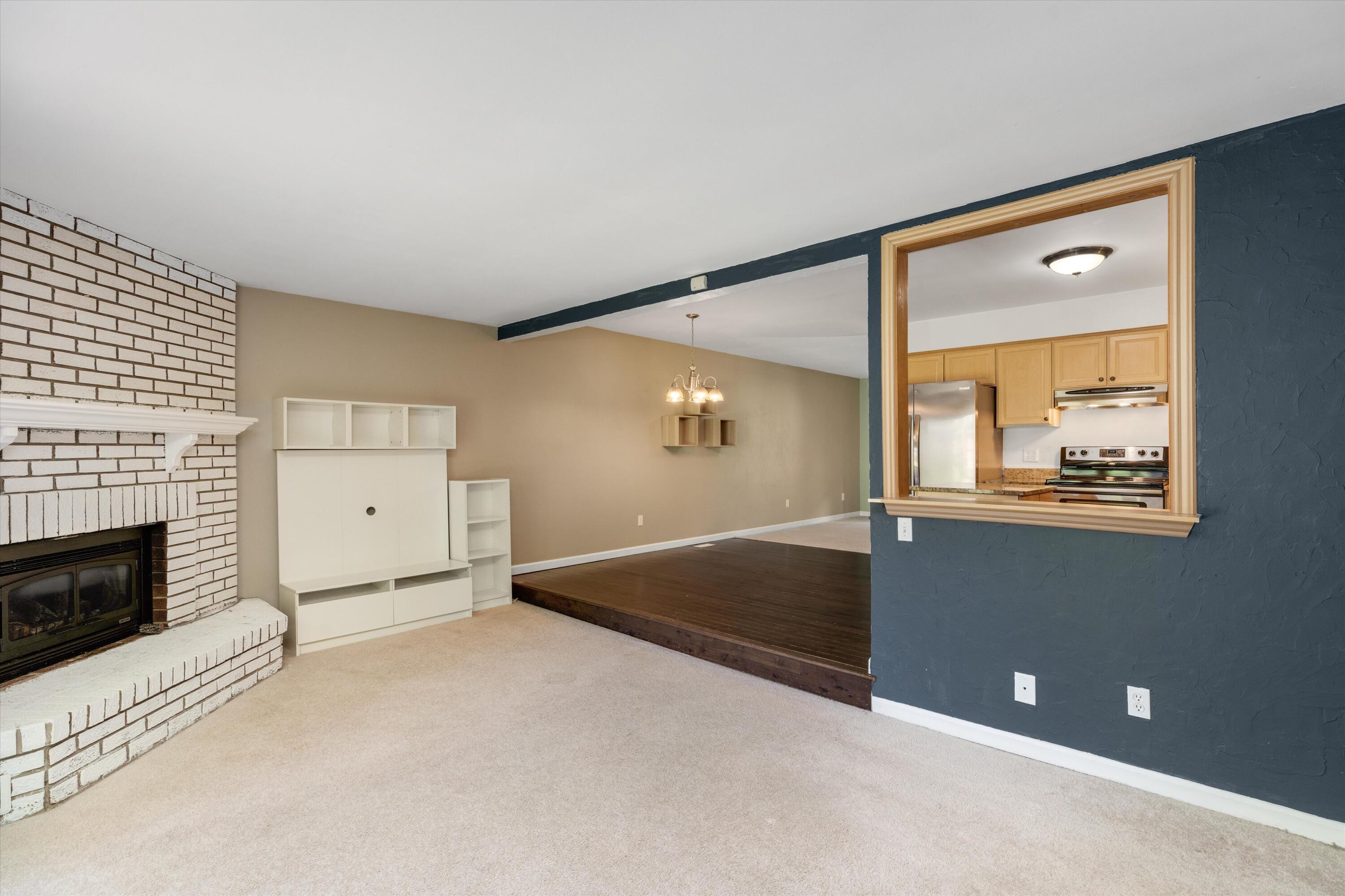 1845 Northbrook Drive Property Photo 7