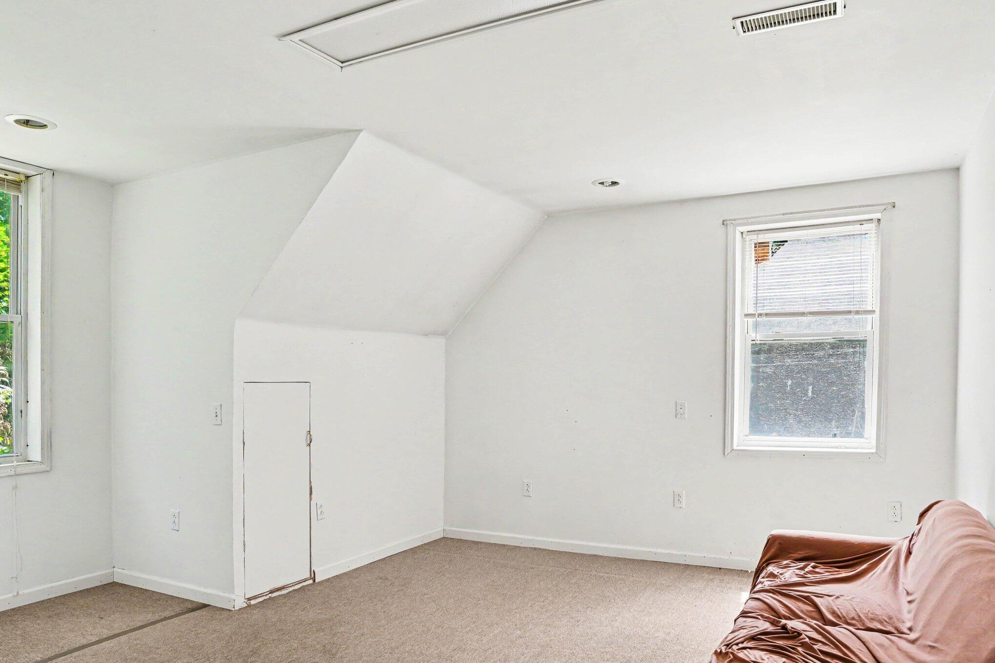 29102 Us-12 Property Photo 17