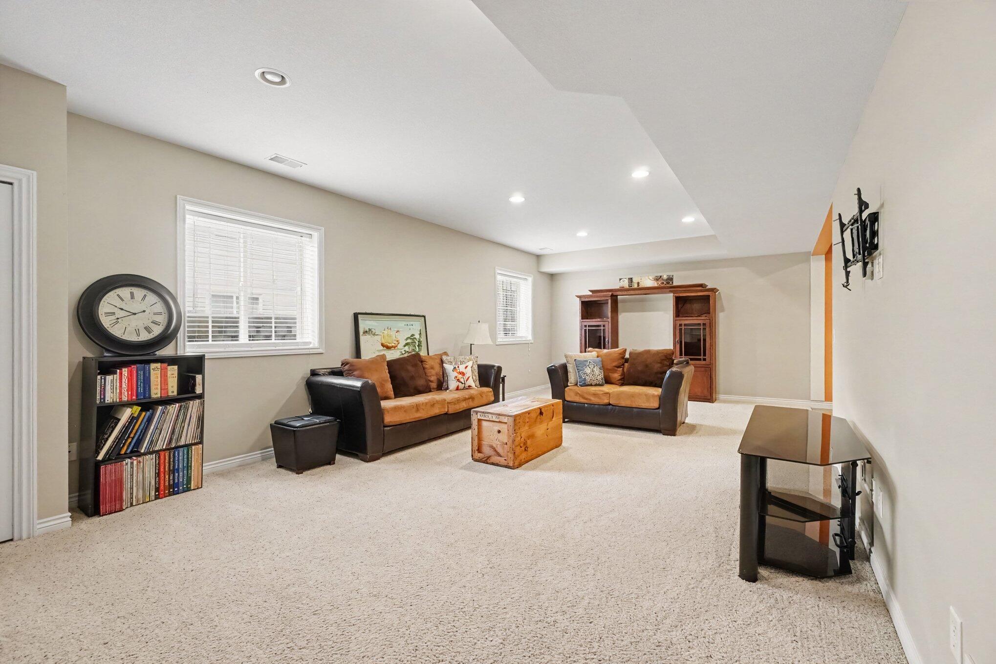 7875 Reindeer Street Property Photo 20