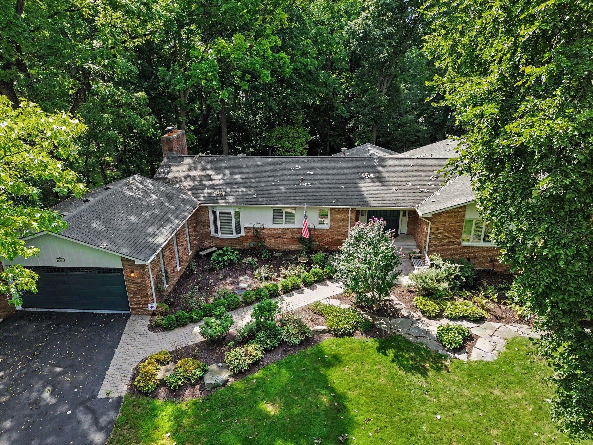 2514 Hawthorn Road Property Photo 1