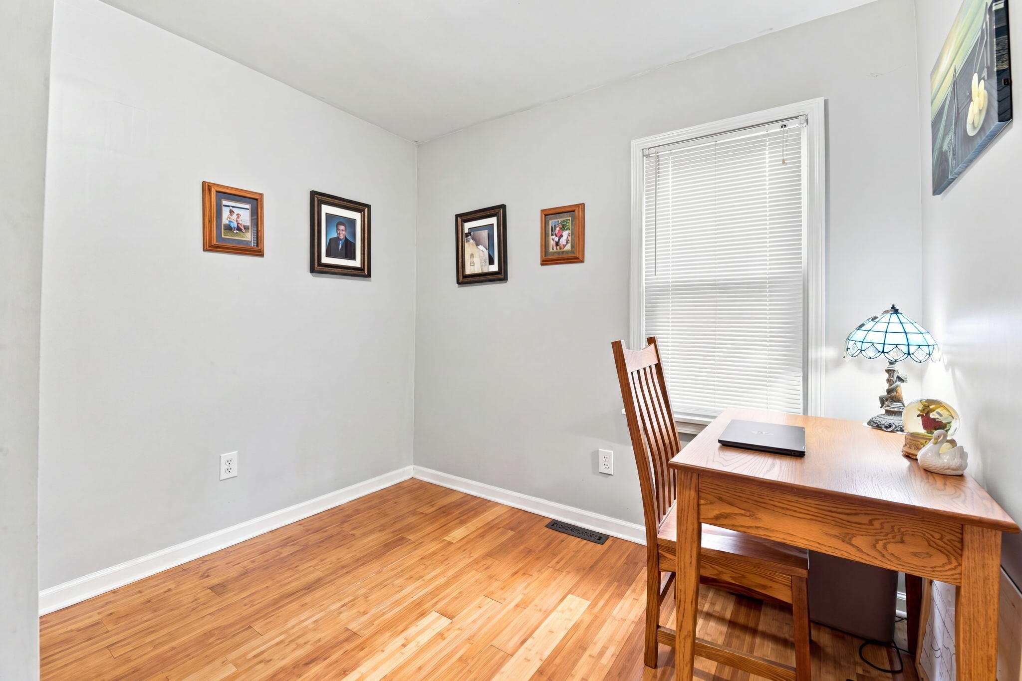 21484 Power Road Property Photo 10