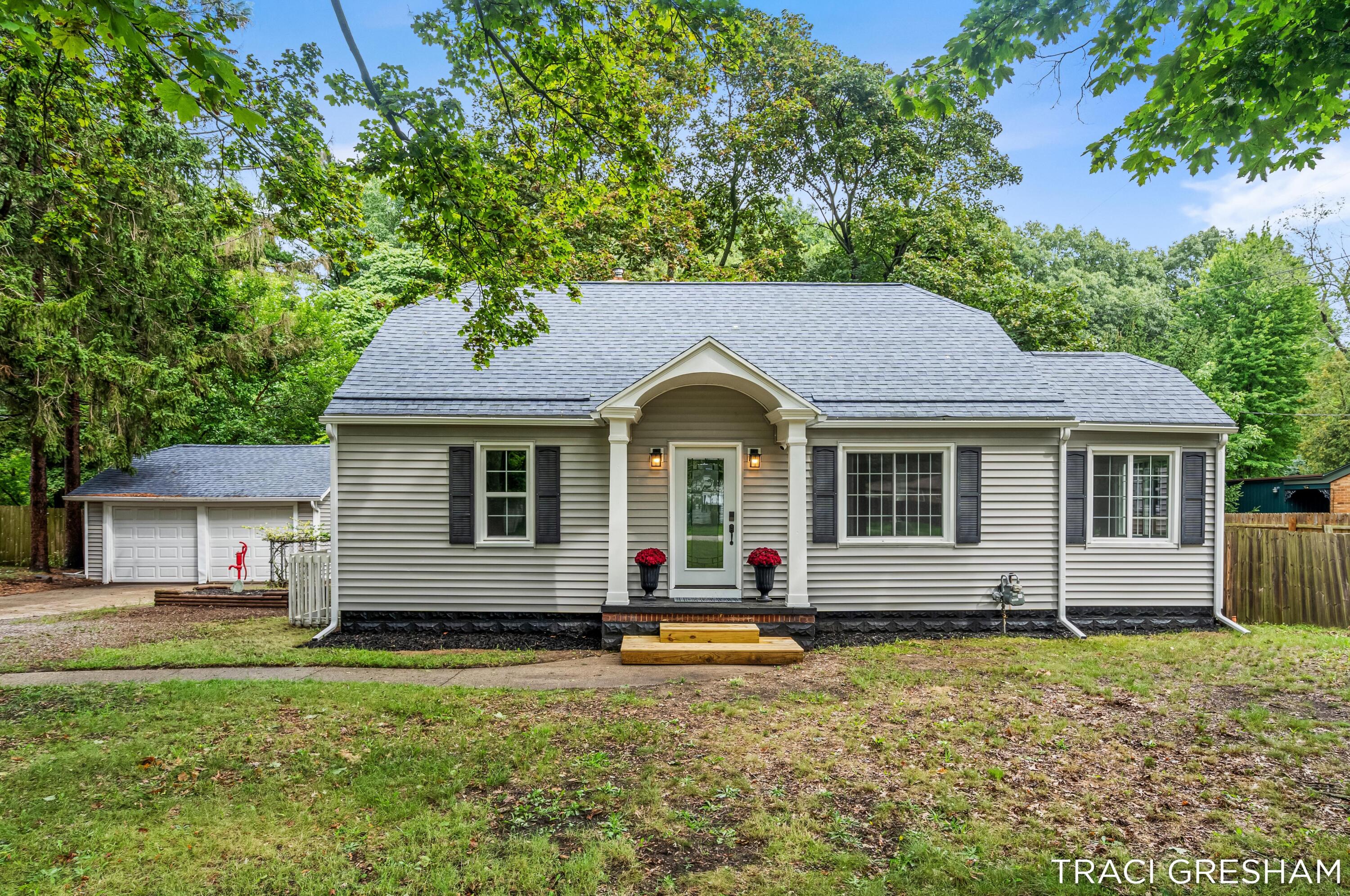 3740 Lake Harbor Road Property Photo 1