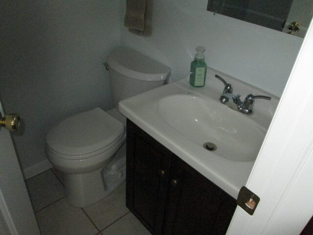 8453 N Perry Avenue Property Photo 6