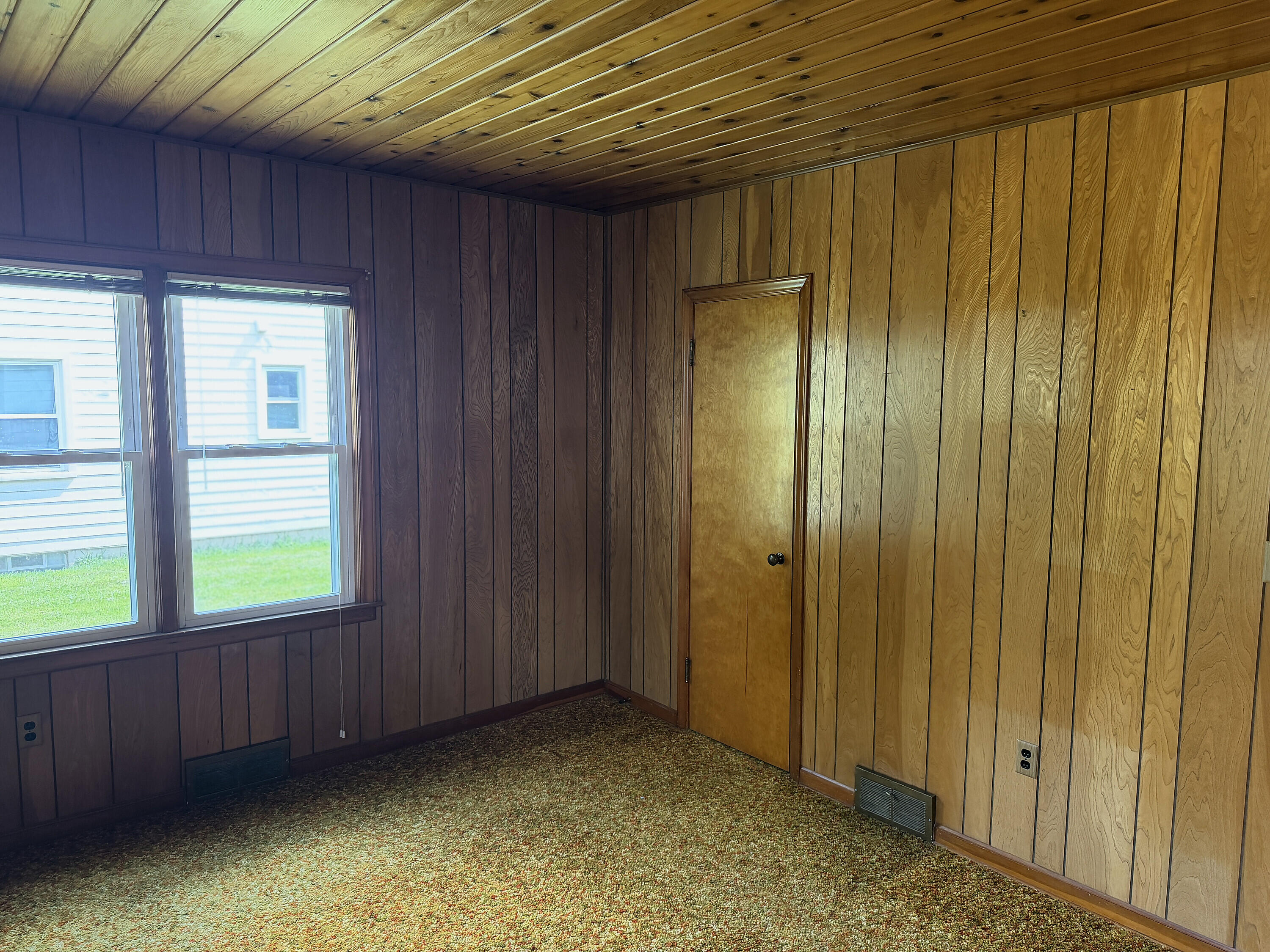 319 E Grant Street Property Photo 14
