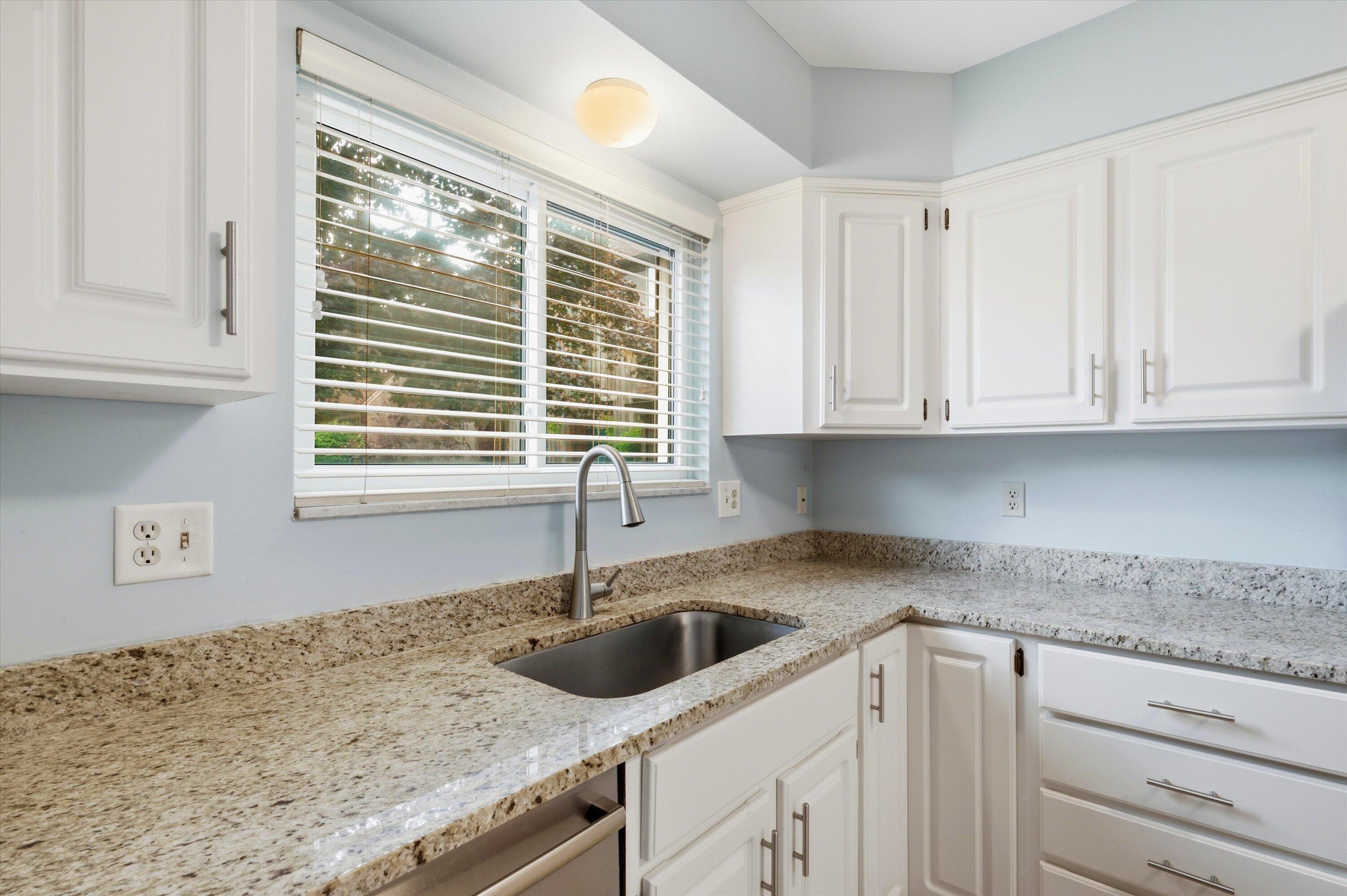 2031 Pauline Court Property Photo 5