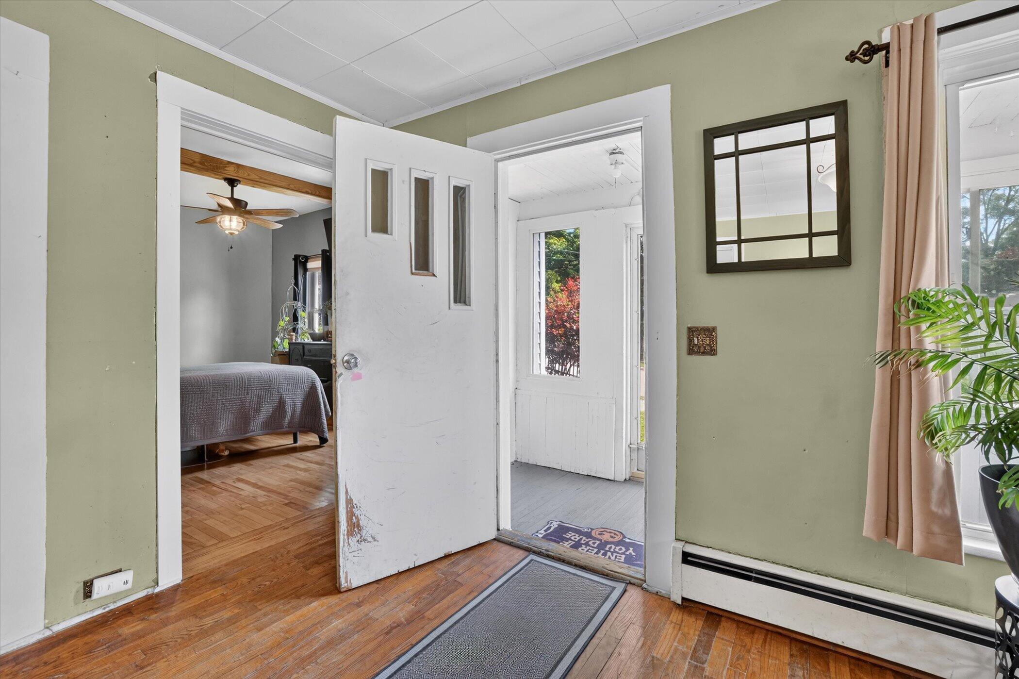 671 N Jackson Street Property Photo 7