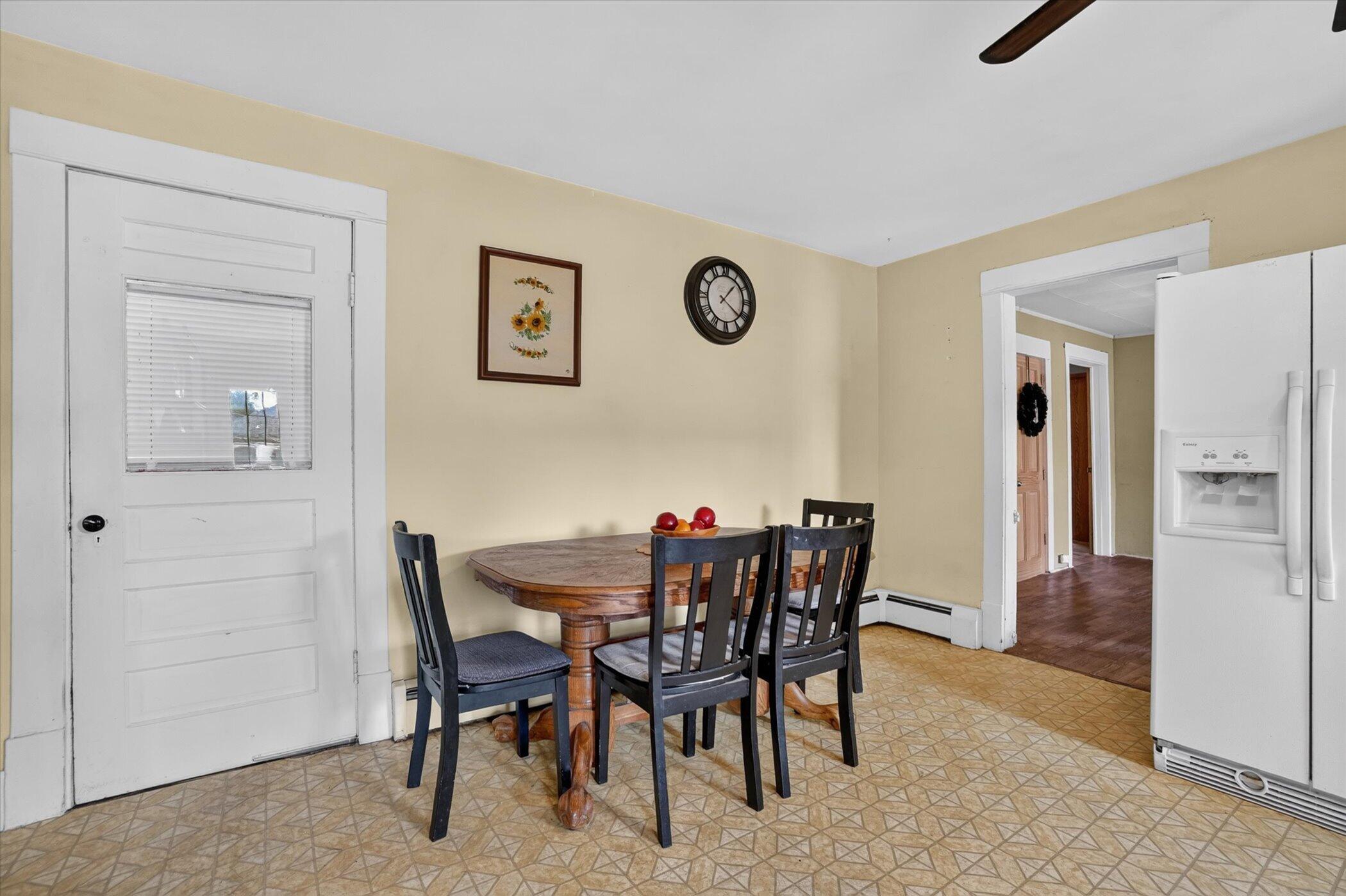 671 N Jackson Street Property Photo 11