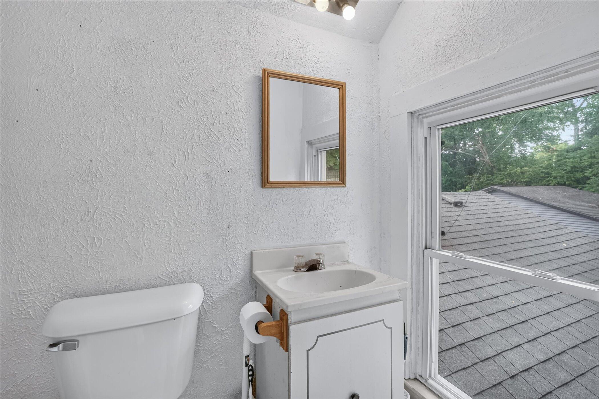 671 N Jackson Street Property Photo 29