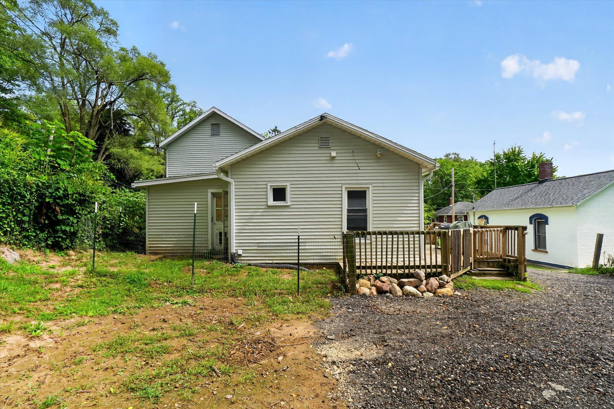 671 N Jackson Street Property Photo 35
