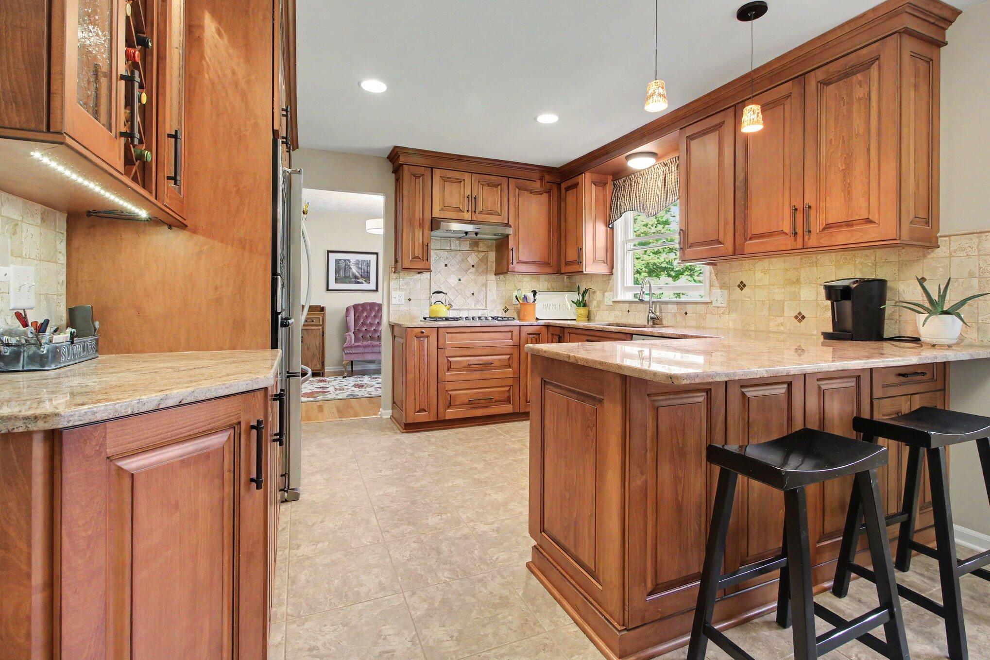 2603 Lone Oak Drive Property Photo 3
