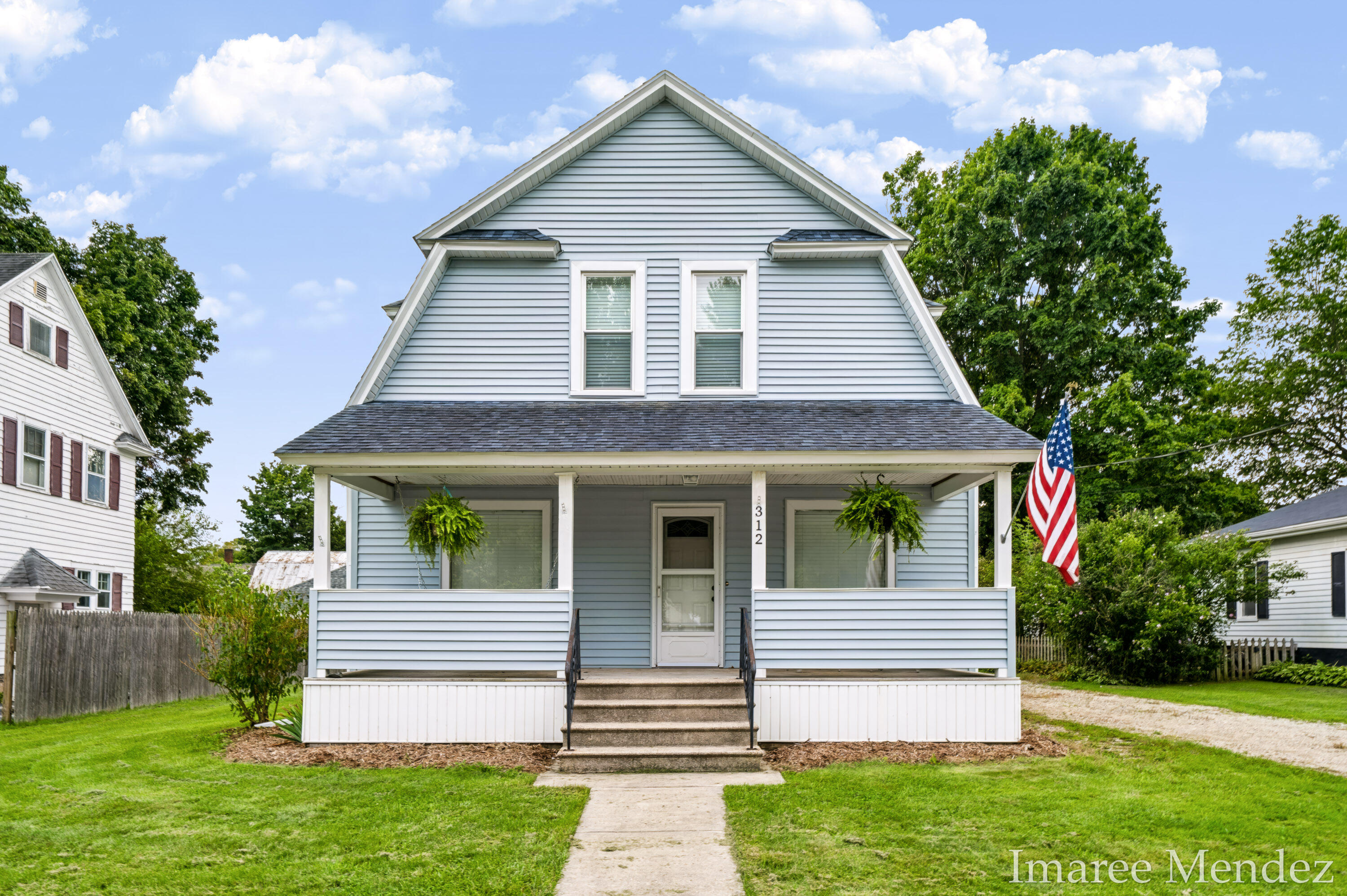 312 Emmons Street Se Property Photo 1