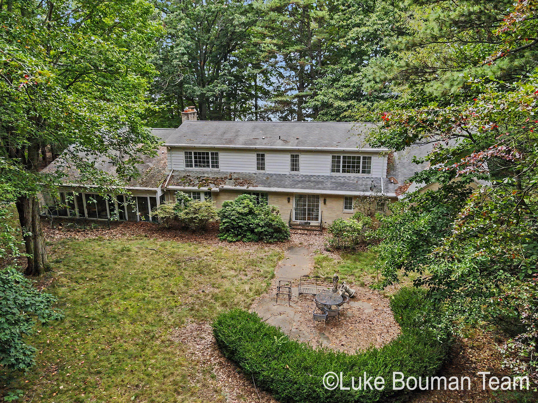 2801 Lakeshore Drive Property Photo 1