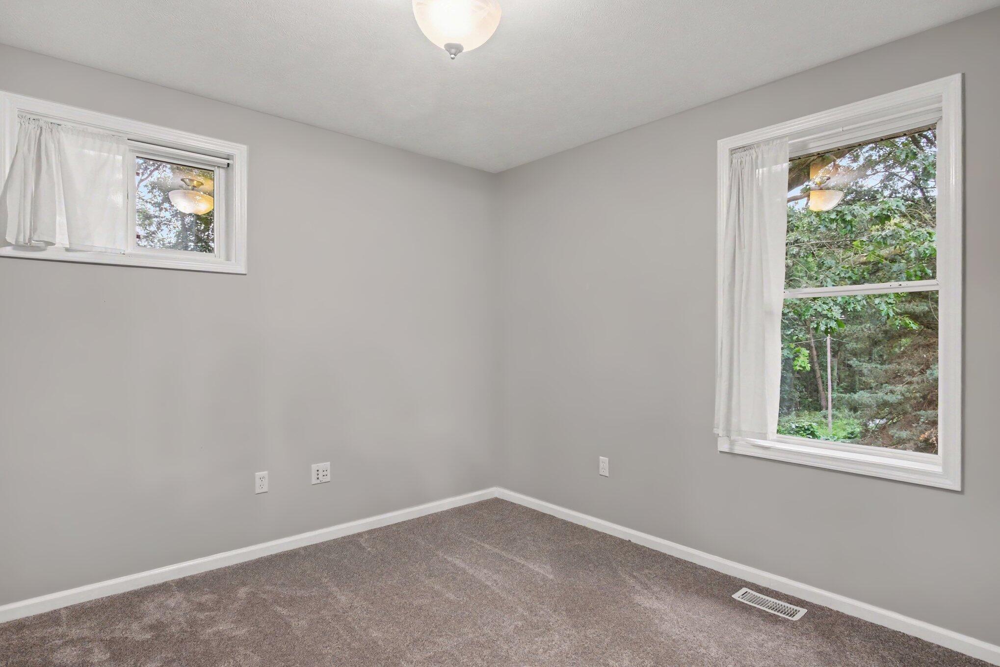 5171 Bancroft Avenue Se Property Photo 21