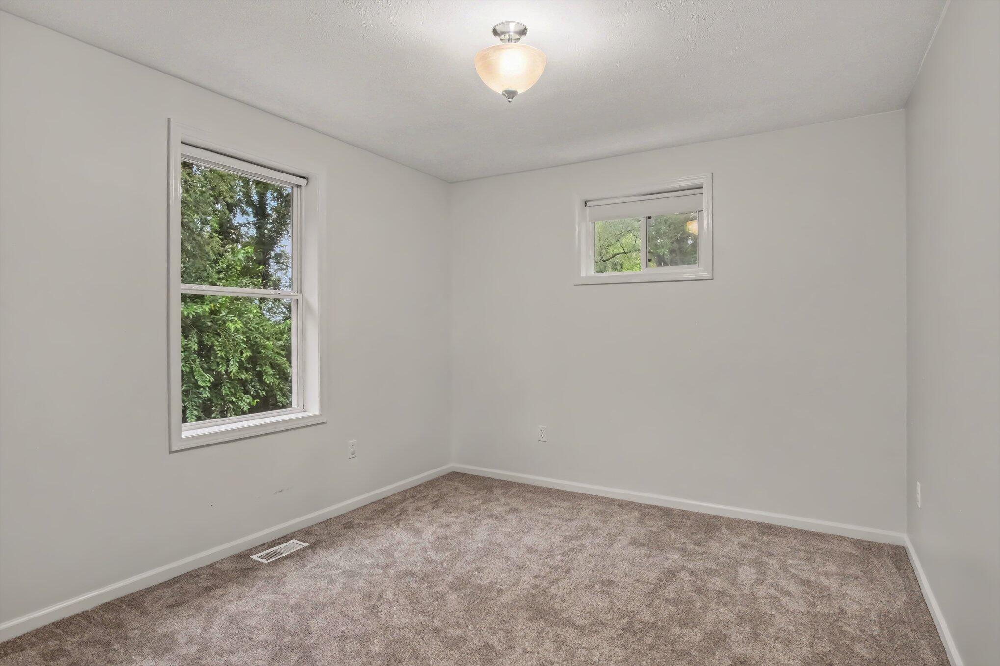 5171 Bancroft Avenue Se Property Photo 23