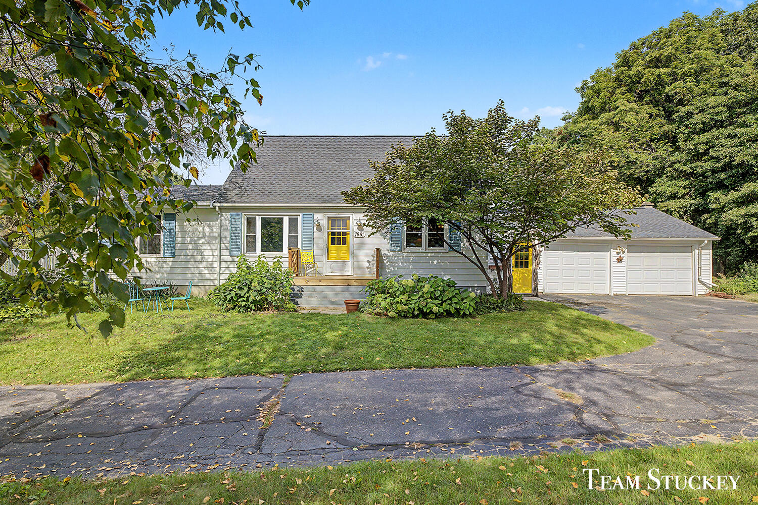 7861 Cannonsburg Road Ne Property Photo 1