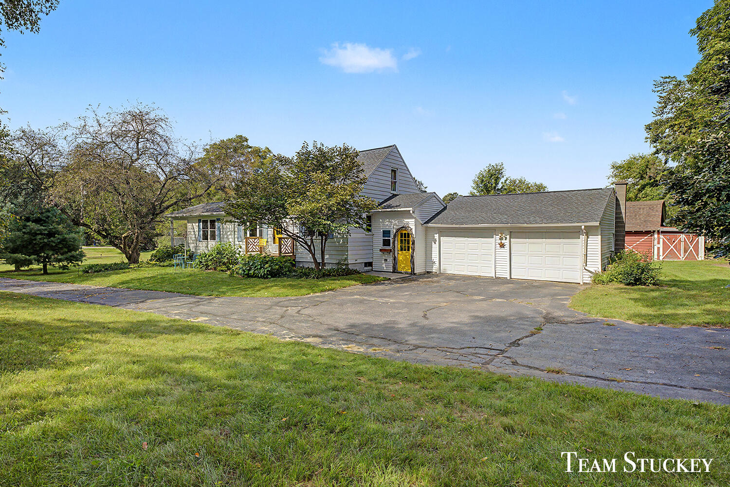 7861 Cannonsburg Road Ne Property Photo 2