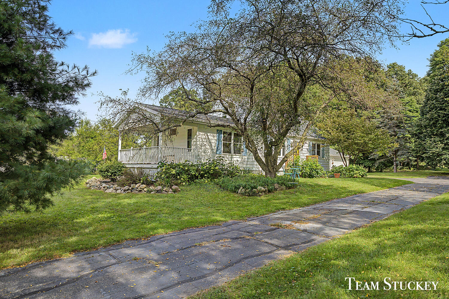 7861 Cannonsburg Road Ne Property Photo 7