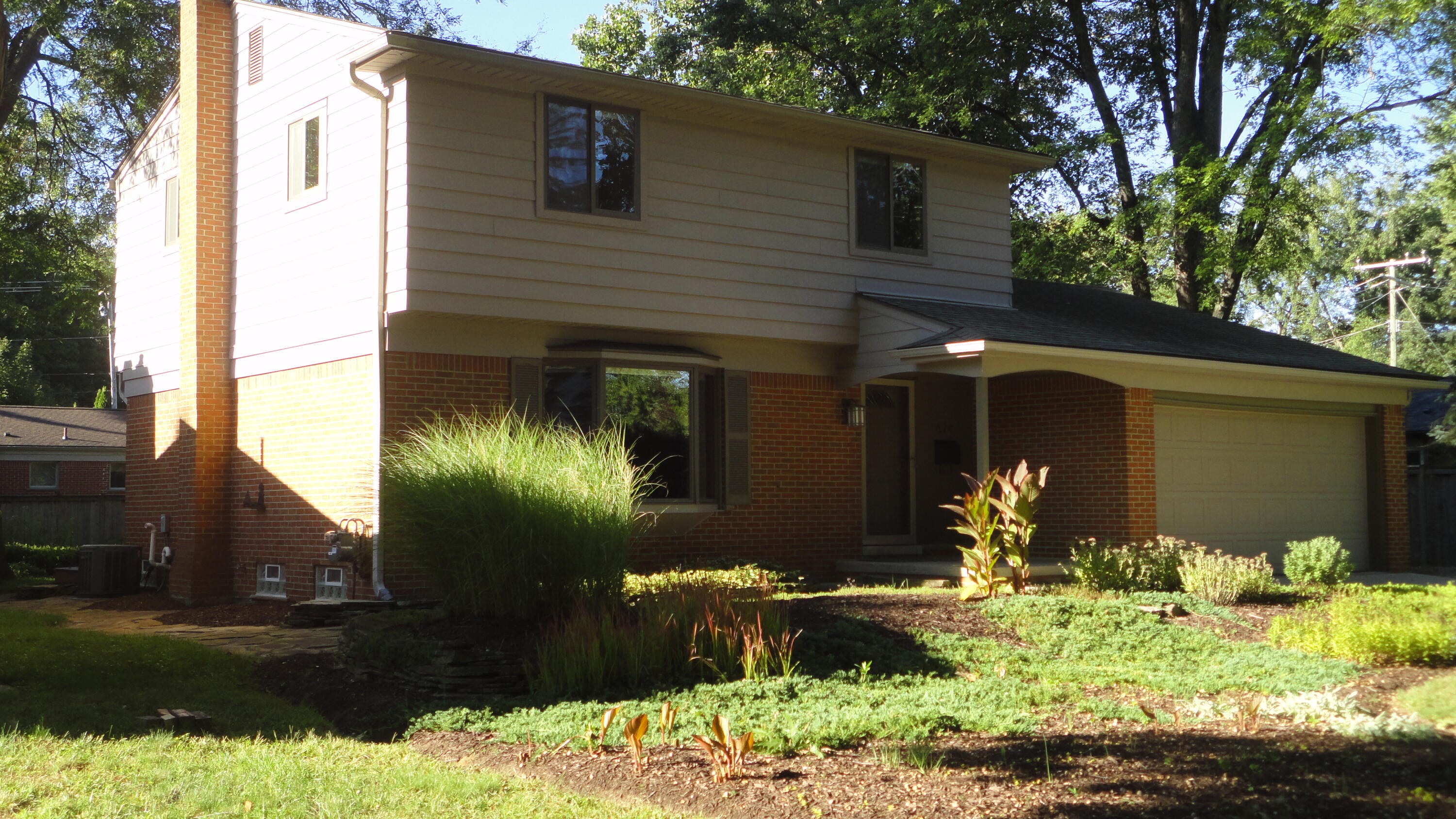 674 Canterbury Drive Property Photo 7