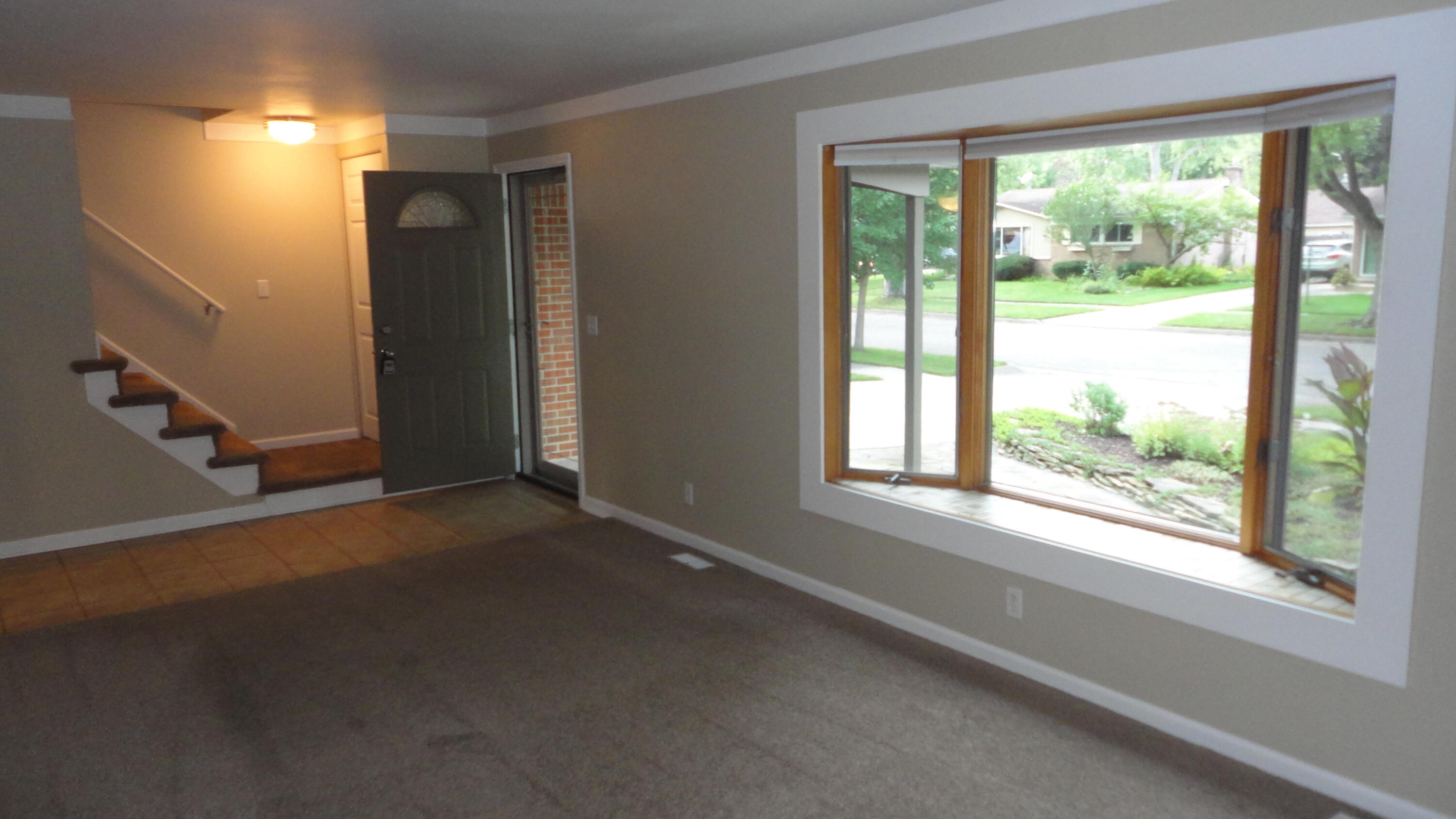 674 Canterbury Drive Property Photo 12
