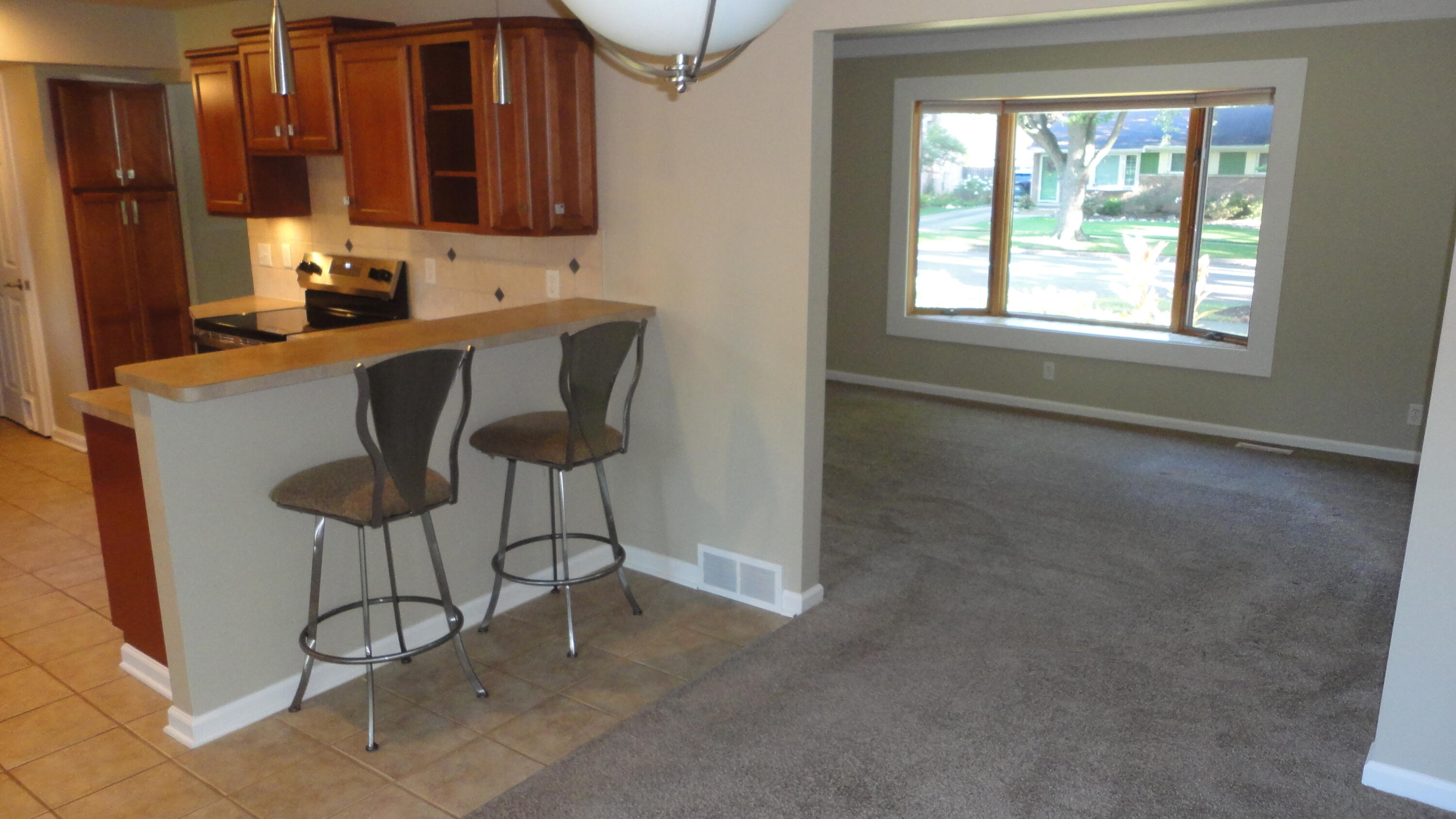 674 Canterbury Drive Property Photo 15