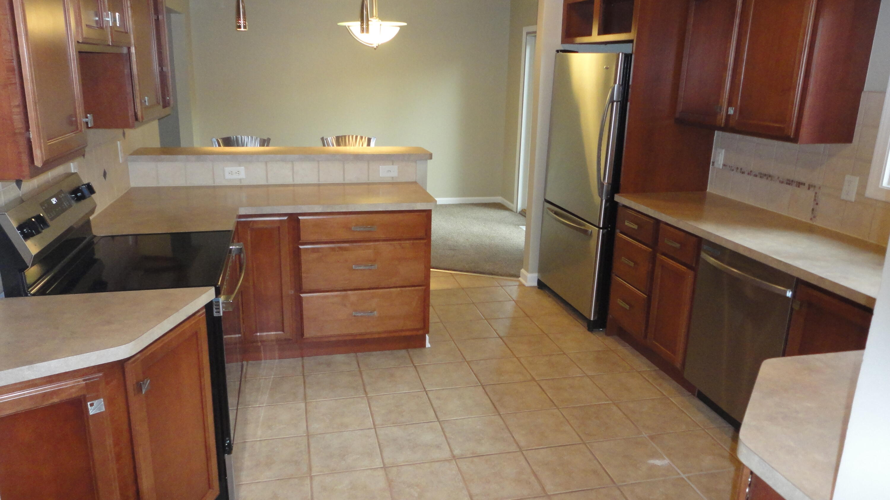 674 Canterbury Drive Property Photo 19