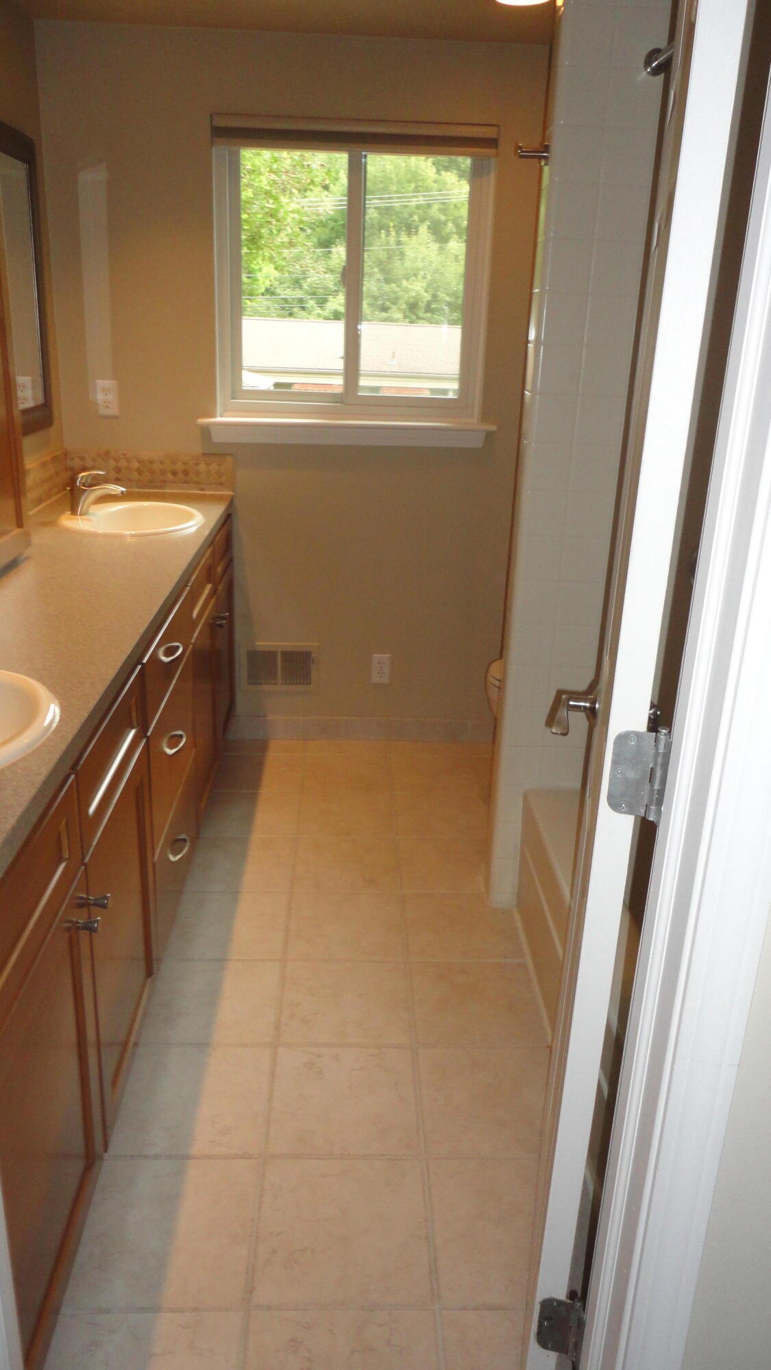 674 Canterbury Drive Property Photo 31