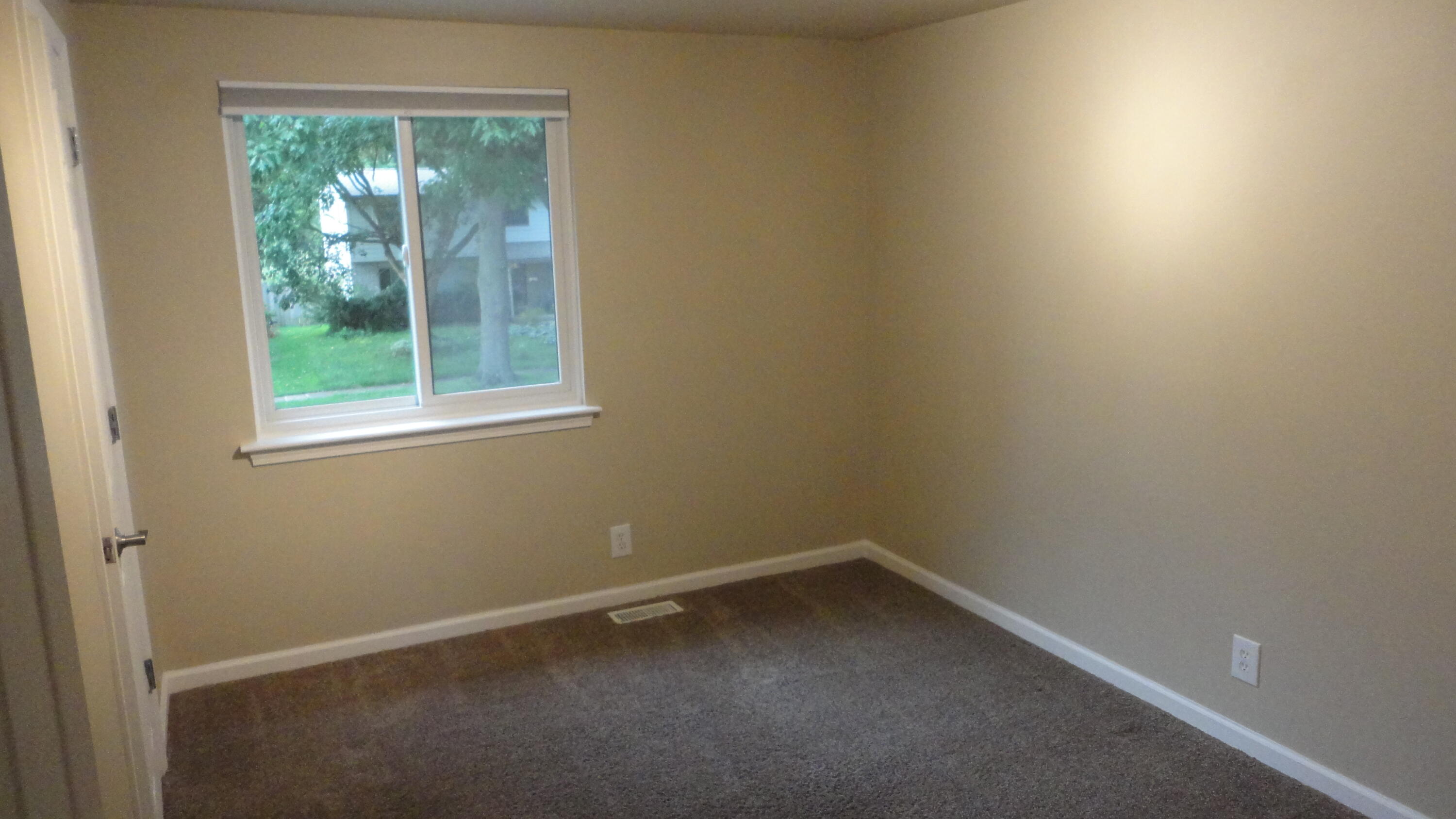 674 Canterbury Drive Property Photo 38