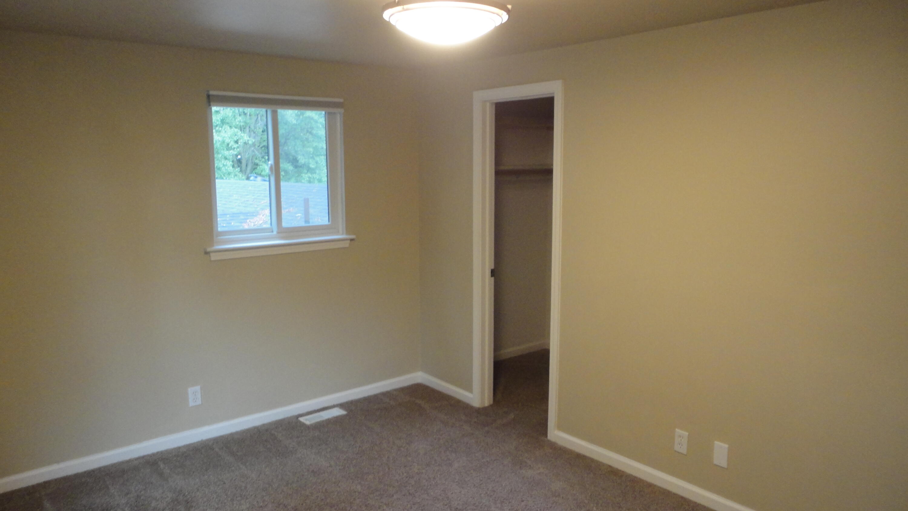 674 Canterbury Drive Property Photo 40