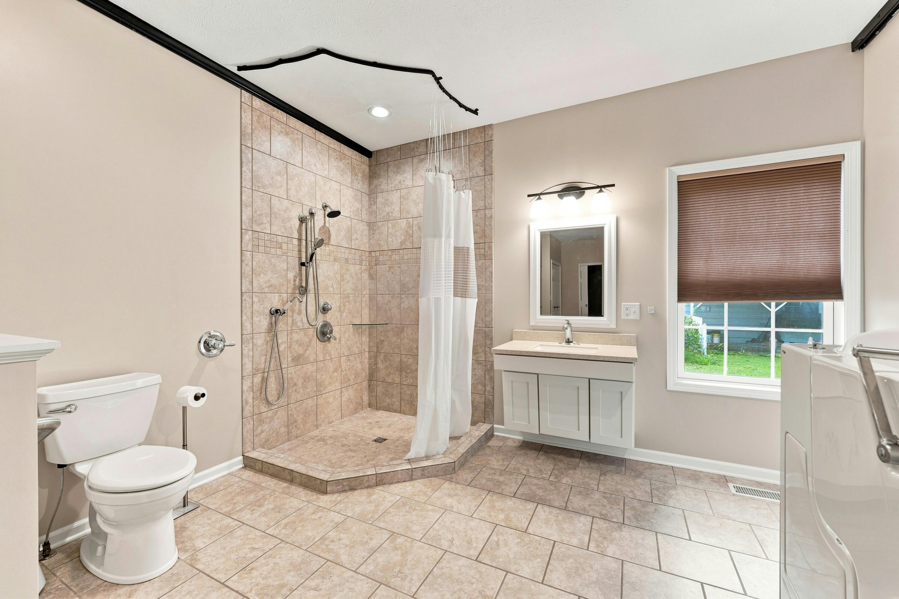 157 Silverbrook Avenue Property Photo 15
