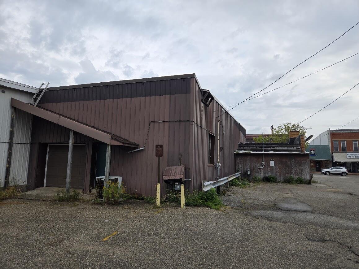 115 W Upton Avenue Property Photo 23