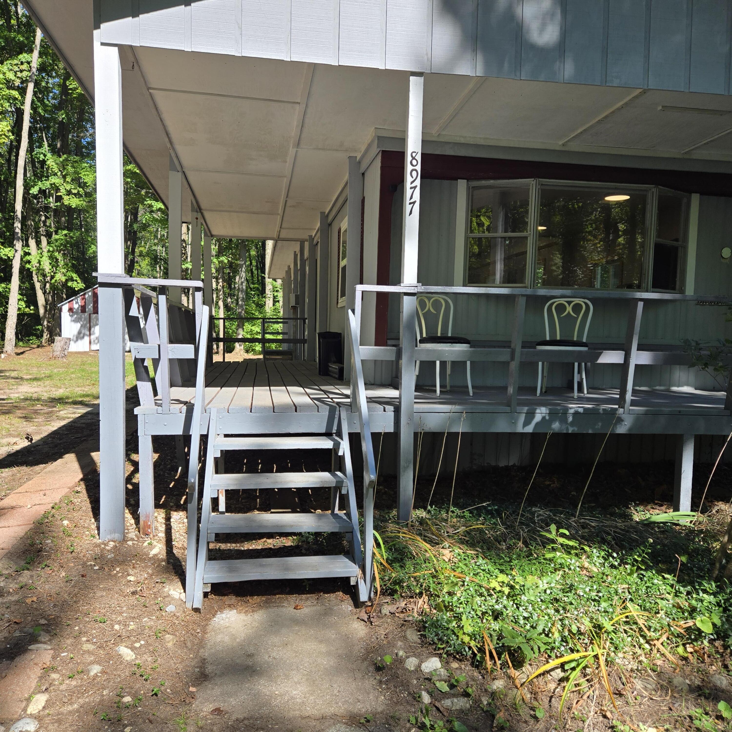 8977 Montrose Drive Property Photo 3