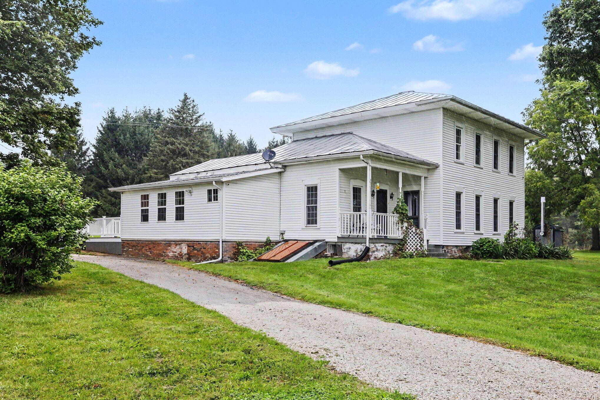 12200 North Avenue Property Photo 3
