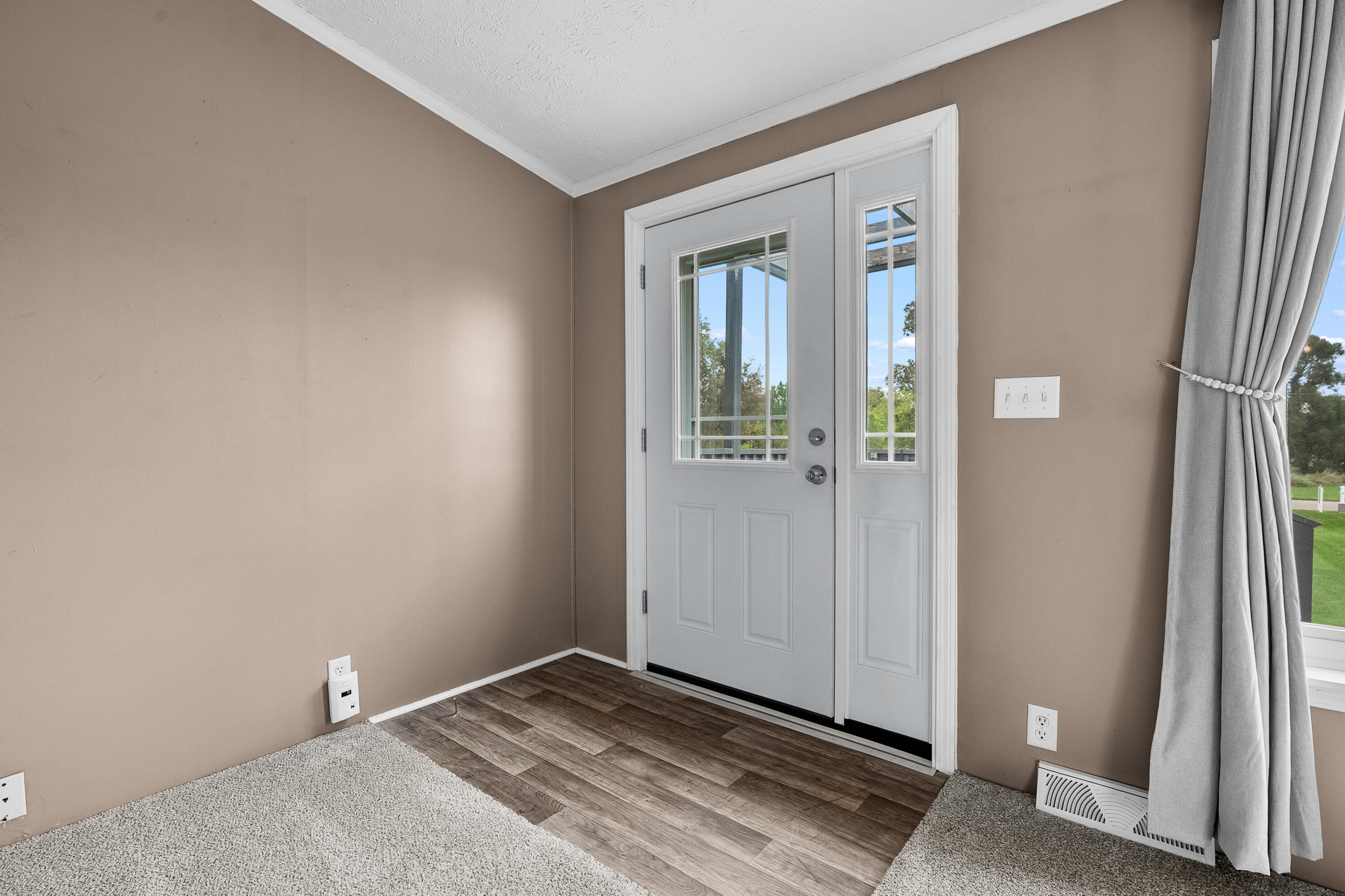 636 120th Avenue Property Photo 2