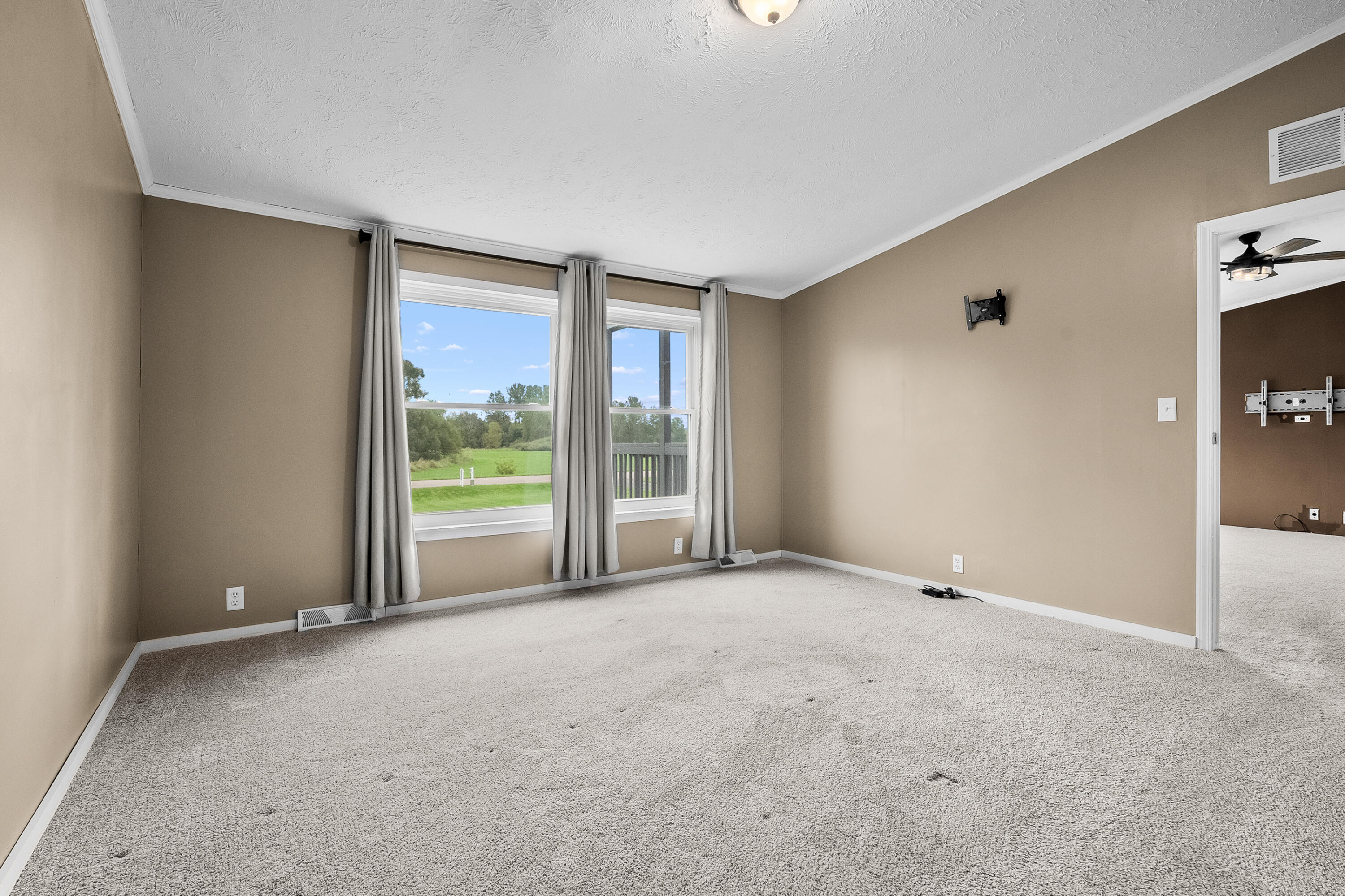 636 120th Avenue Property Photo 16