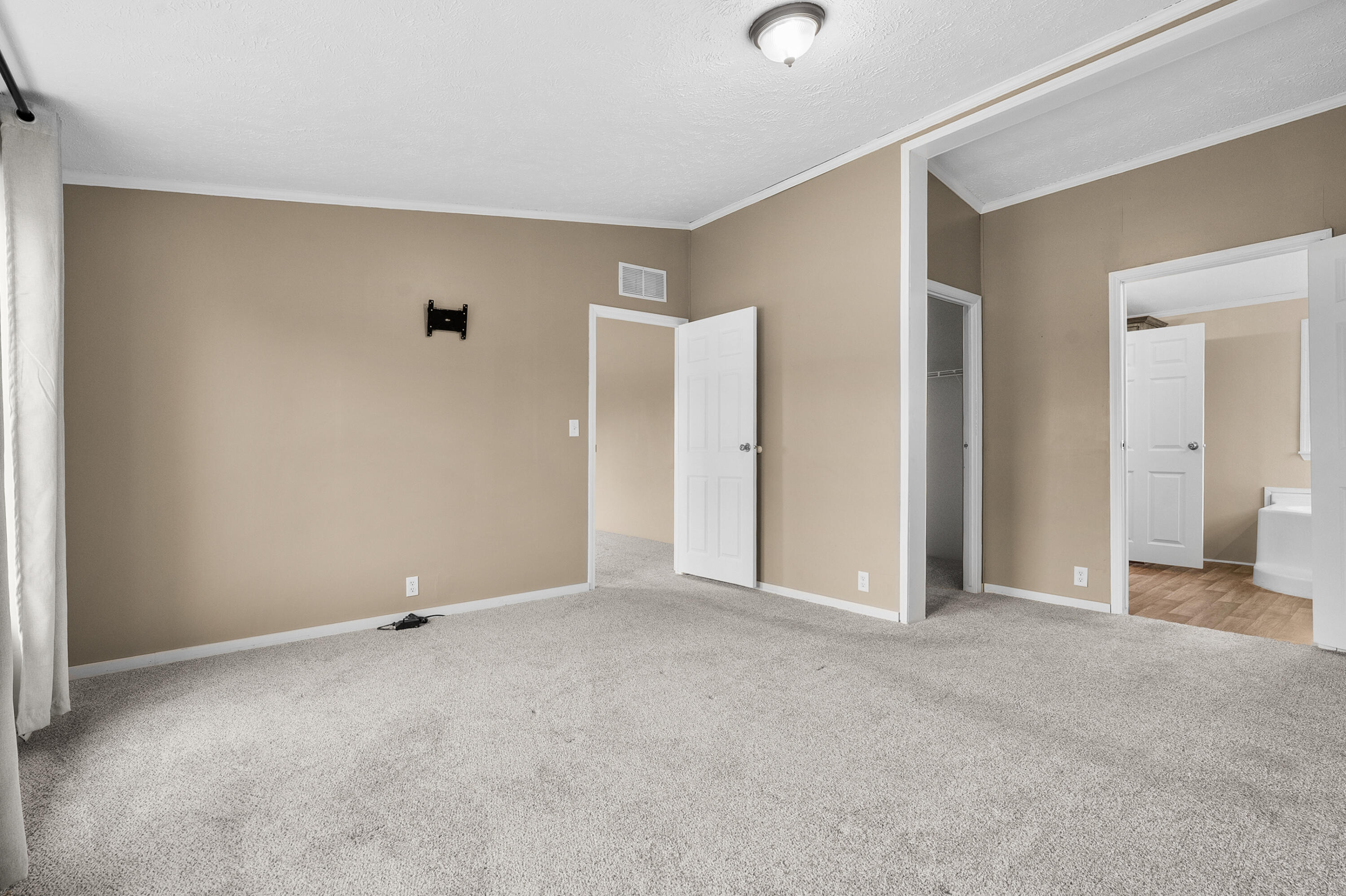 636 120th Avenue Property Photo 17