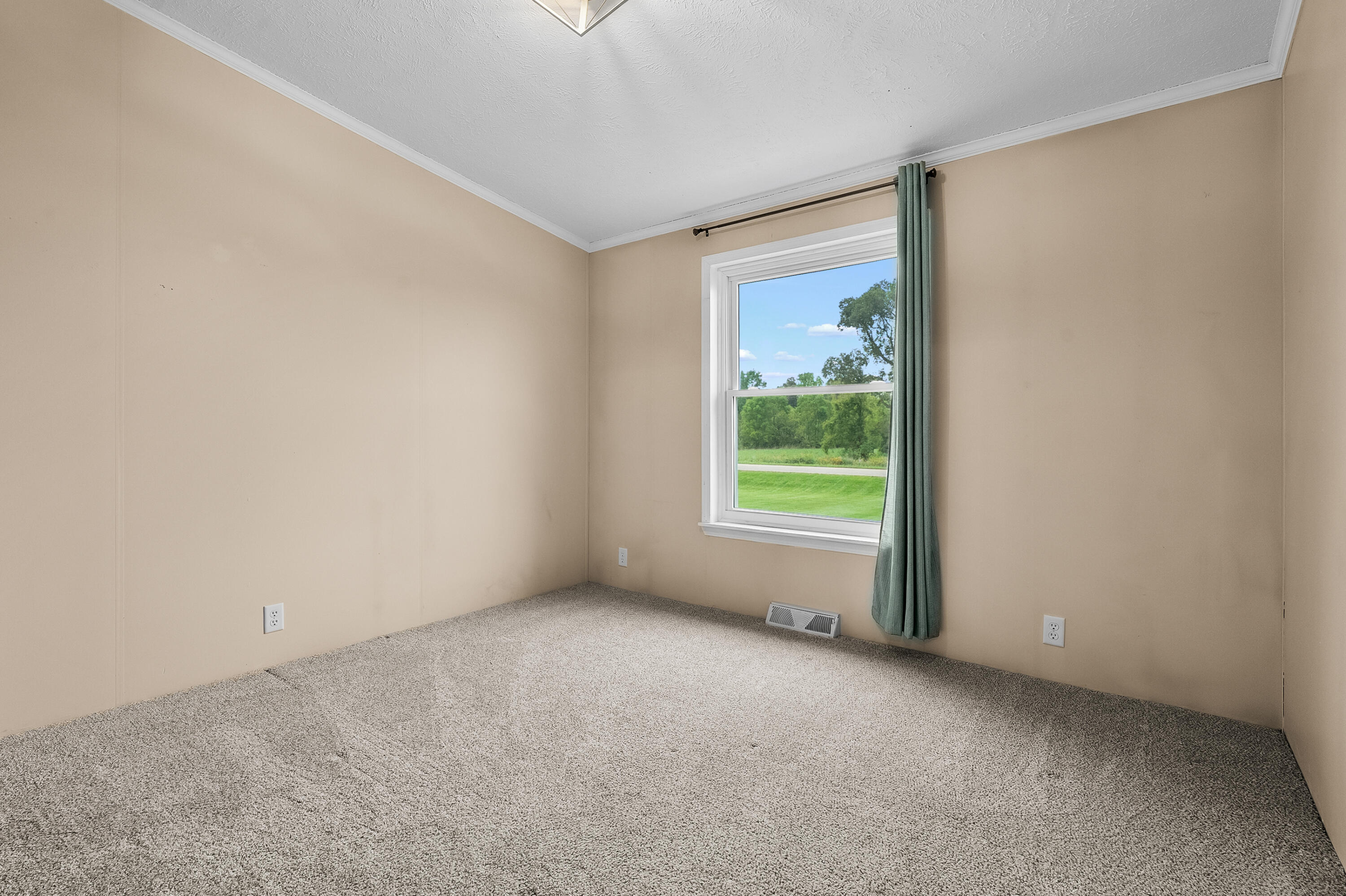 636 120th Avenue Property Photo 21
