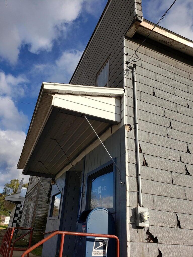 18 E Main Street Property Photo 7