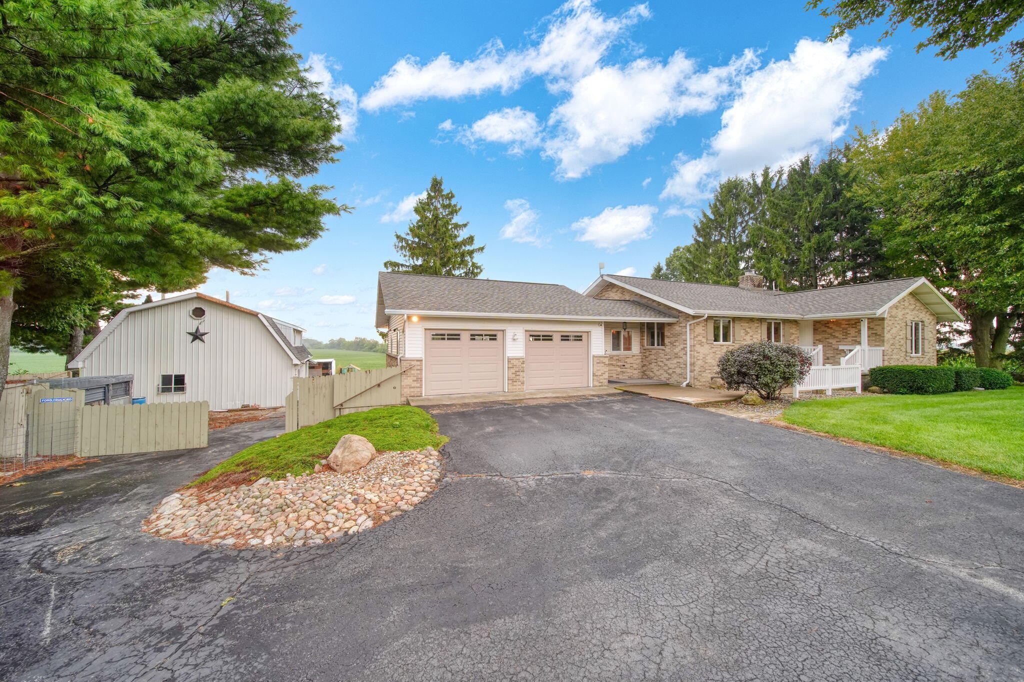 11625 Ridge Highway