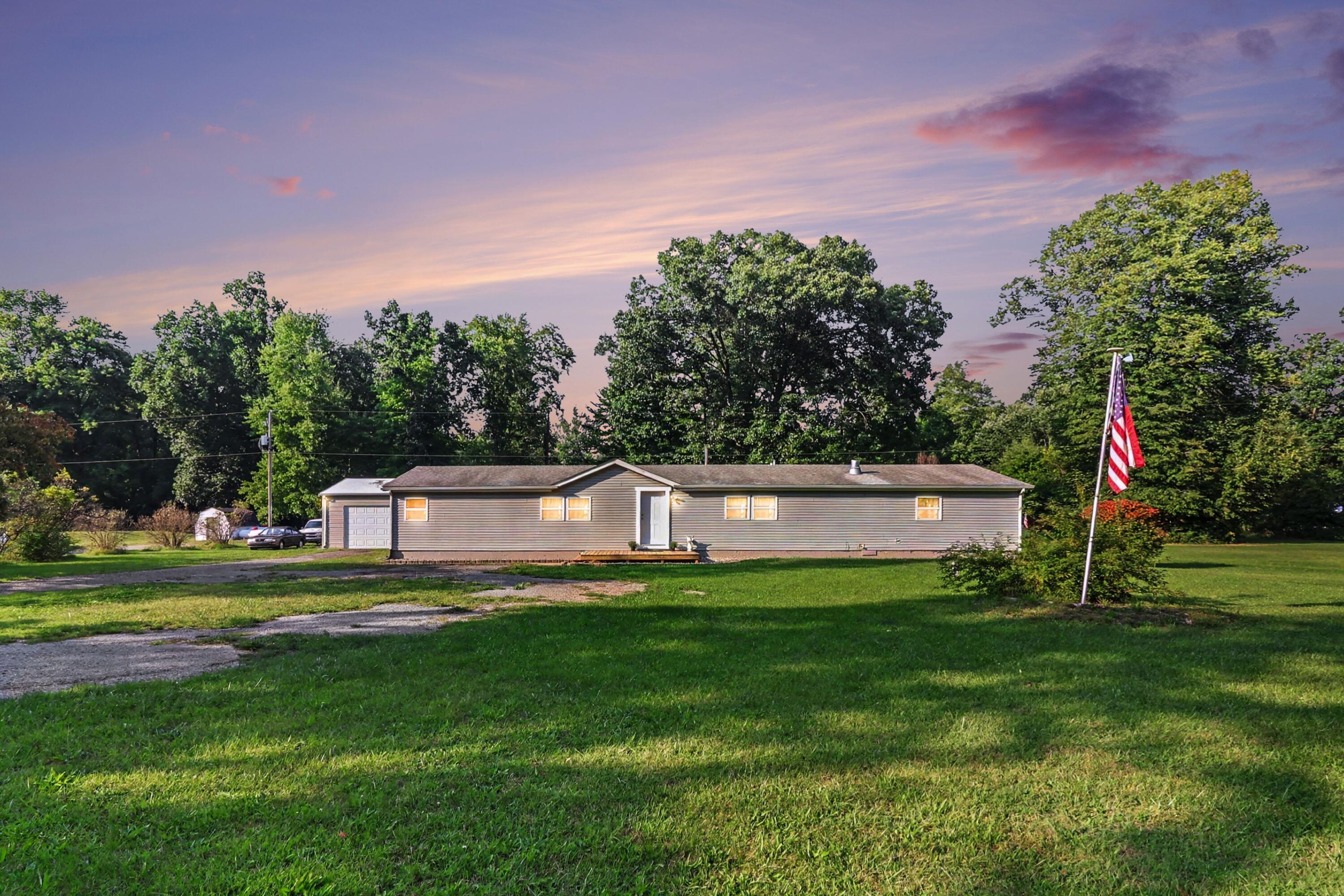 10040 Austin Road Property Photo 1