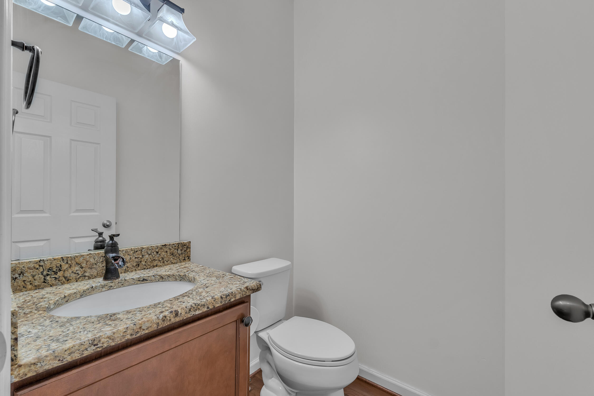 2703 Riversedge Drive 106 Property Photo 24