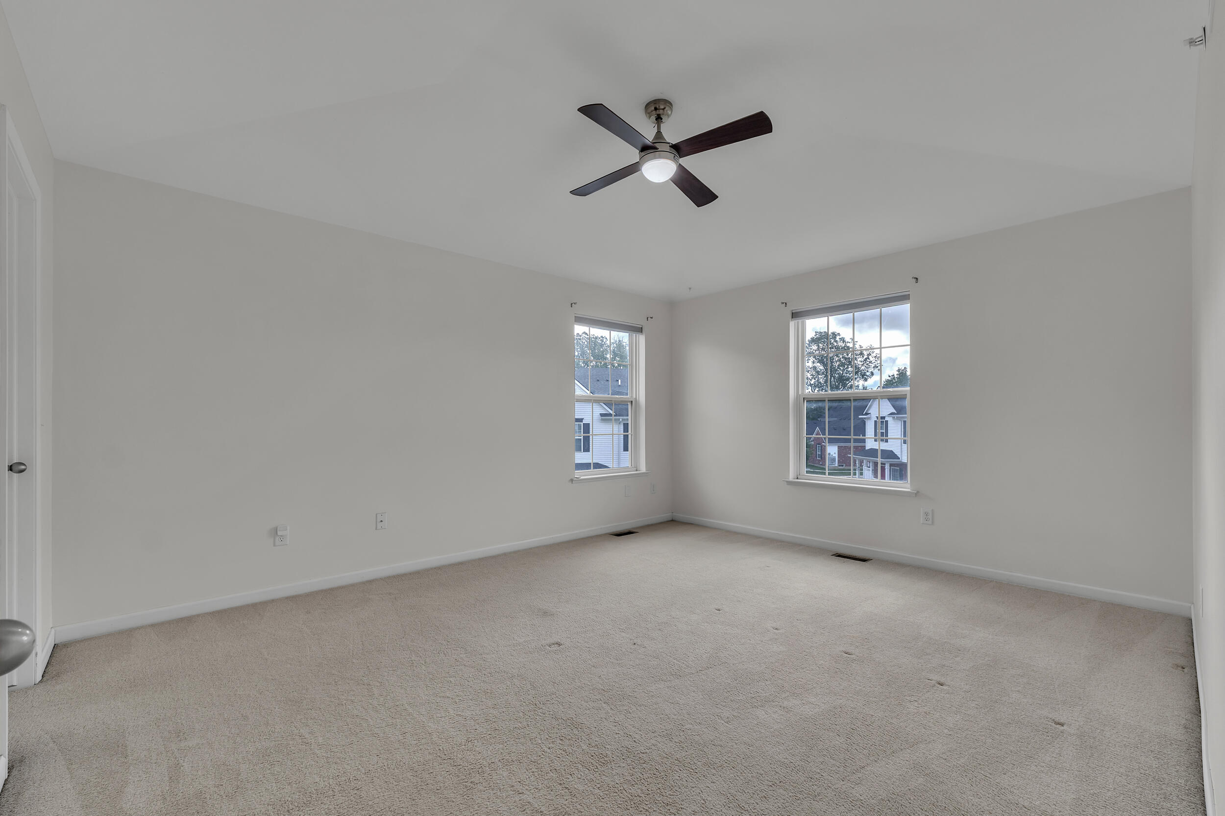 2703 Riversedge Drive 106 Property Photo 26