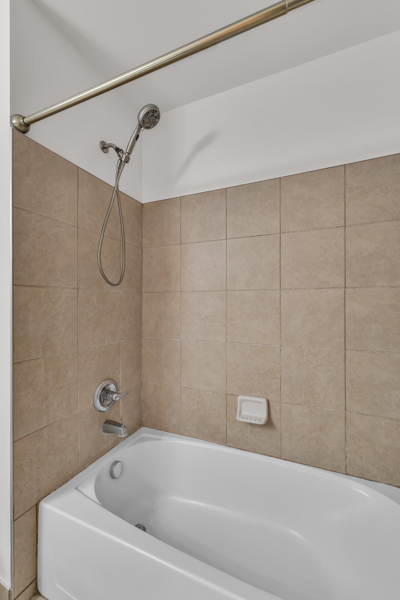 2703 Riversedge Drive 106 Property Photo 29