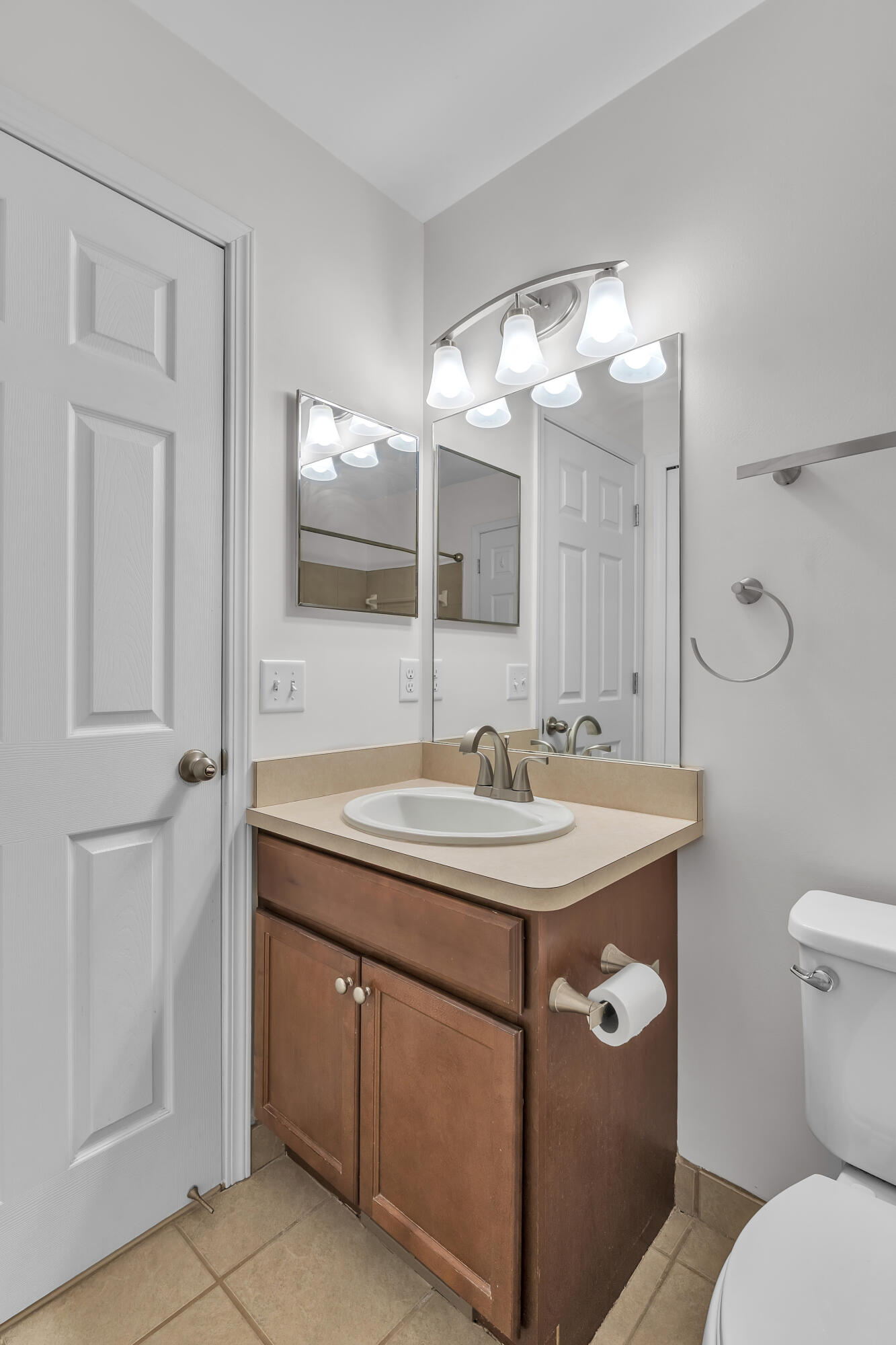 2703 Riversedge Drive 106 Property Photo 30
