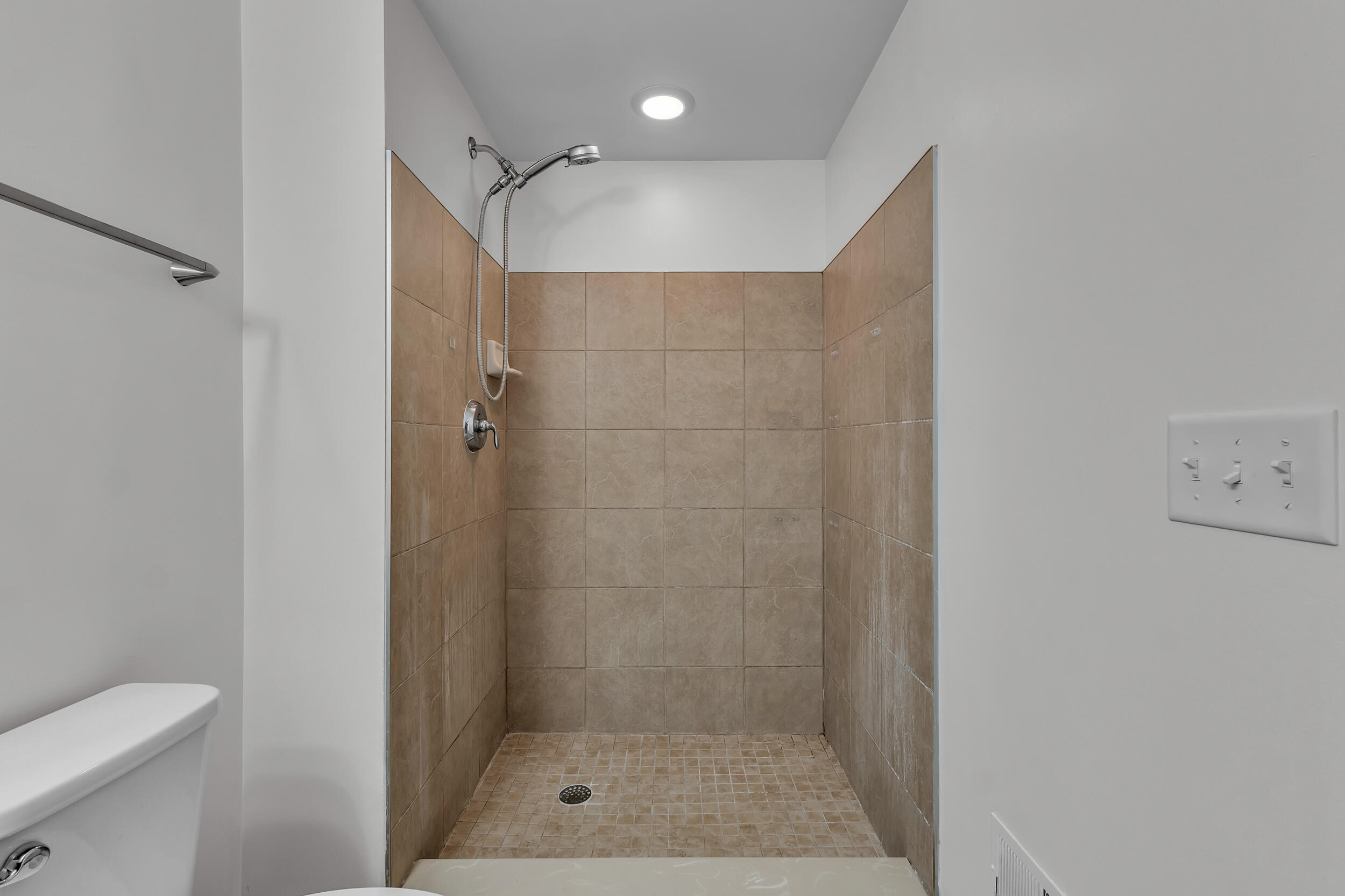 2703 Riversedge Drive 106 Property Photo 39