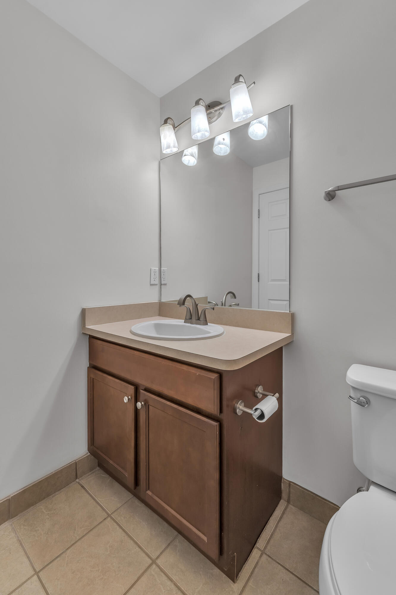 2703 Riversedge Drive 106 Property Photo 40