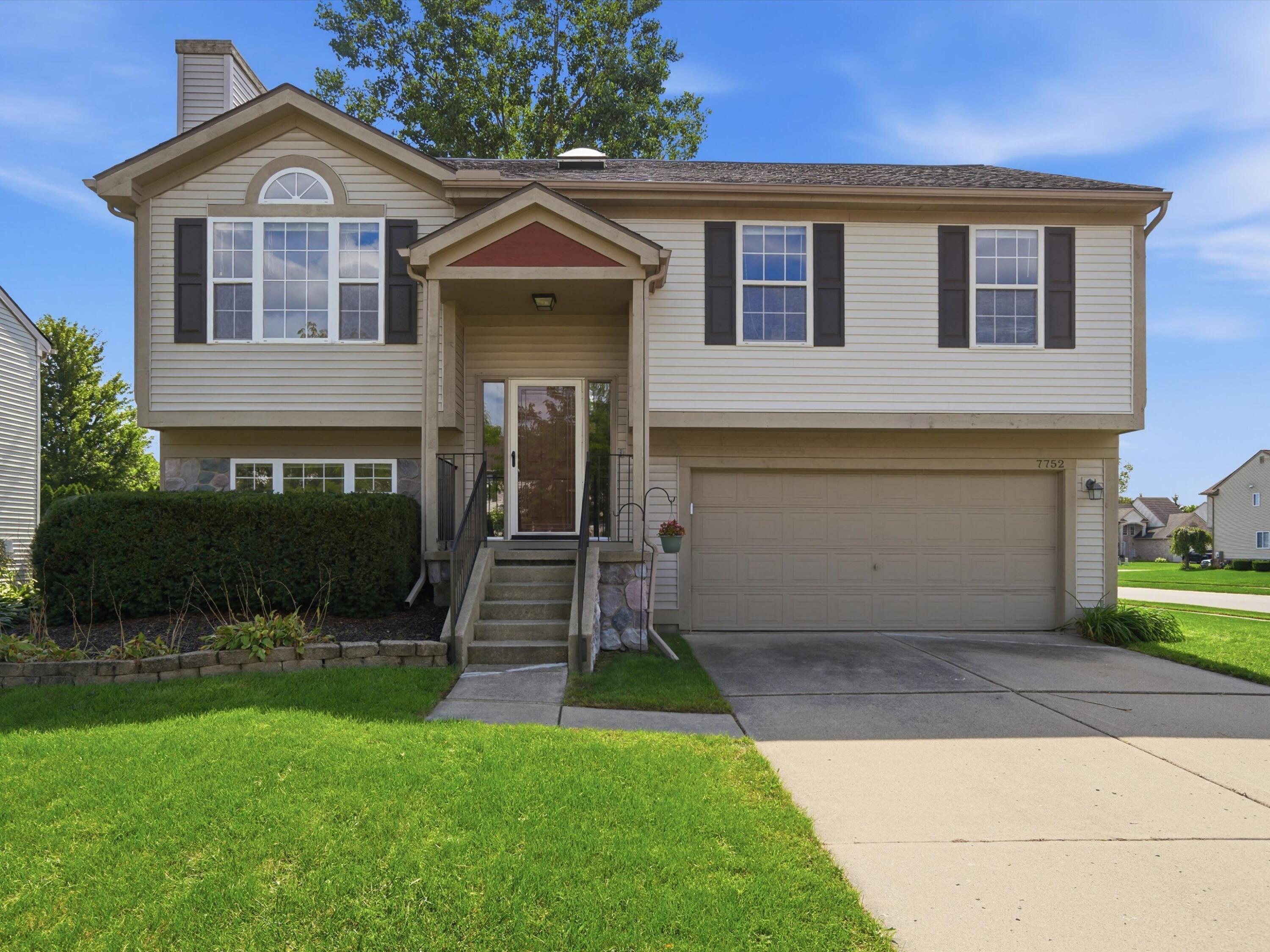 7752 Bay Tree Drive Property Photo 1