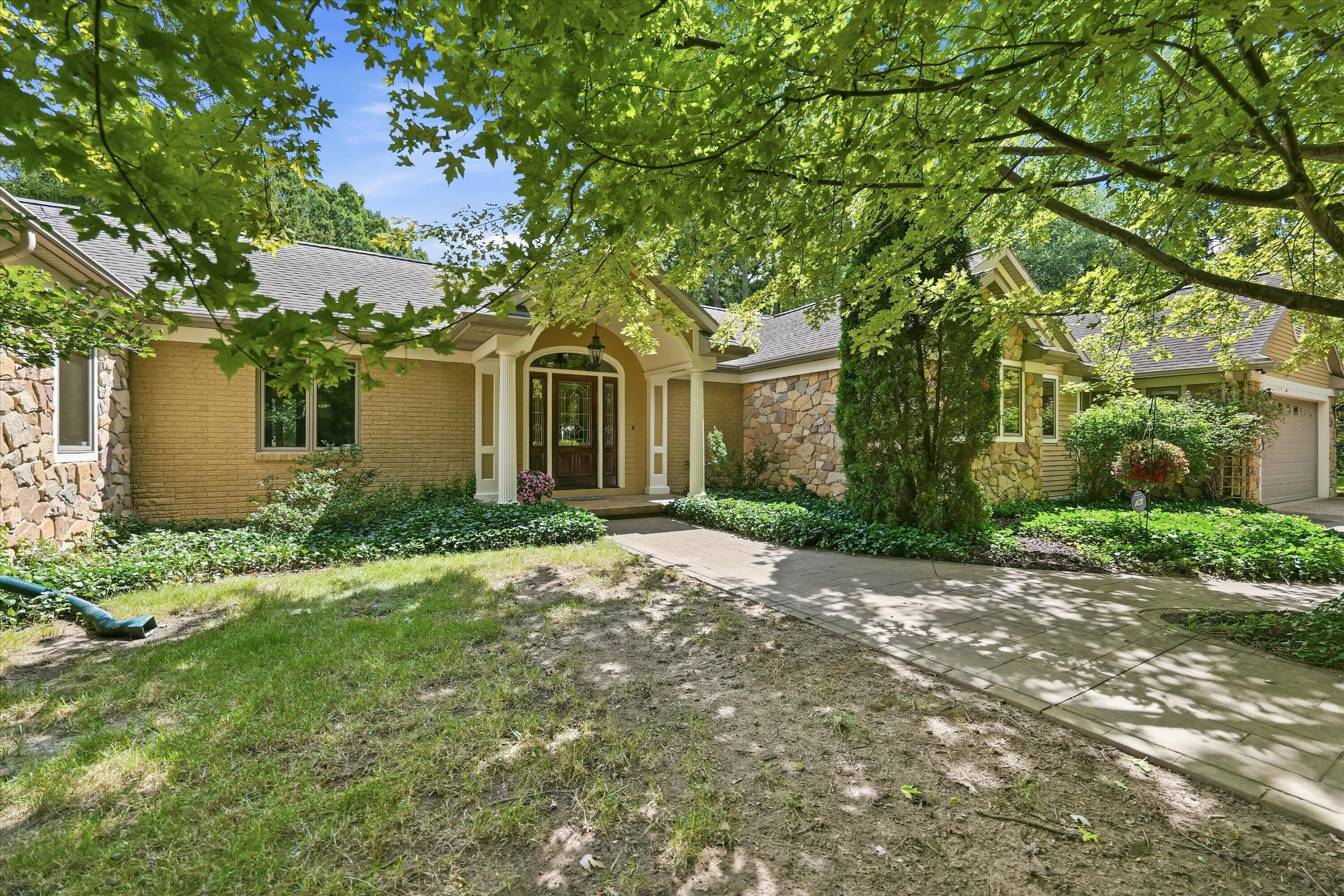 521 Rock Creek Drive Property Photo 1