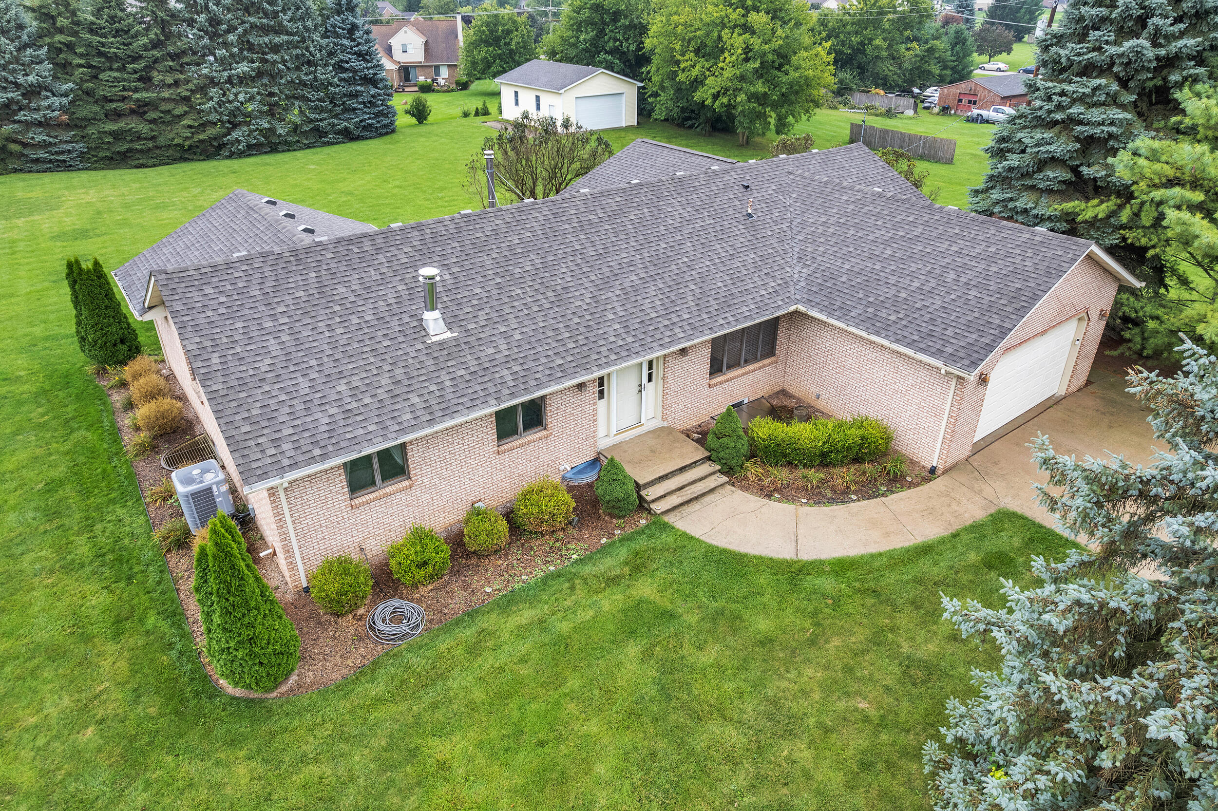 9083 Warner Road Property Photo 2